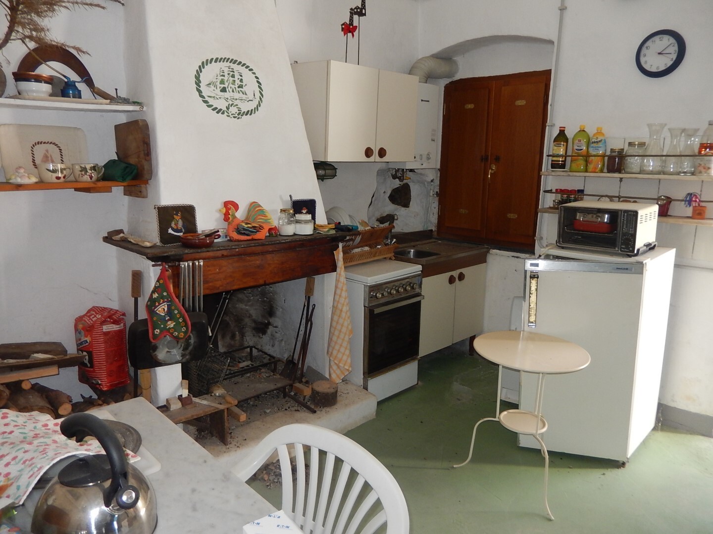 Immagine 4 di Trilocale in vendita  in Via alla Chiesa a Castiglione Chiavarese