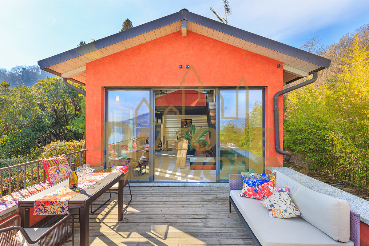 Immagine 19 di Villa in affitto  in SS33 del Sempione 14 a Arona