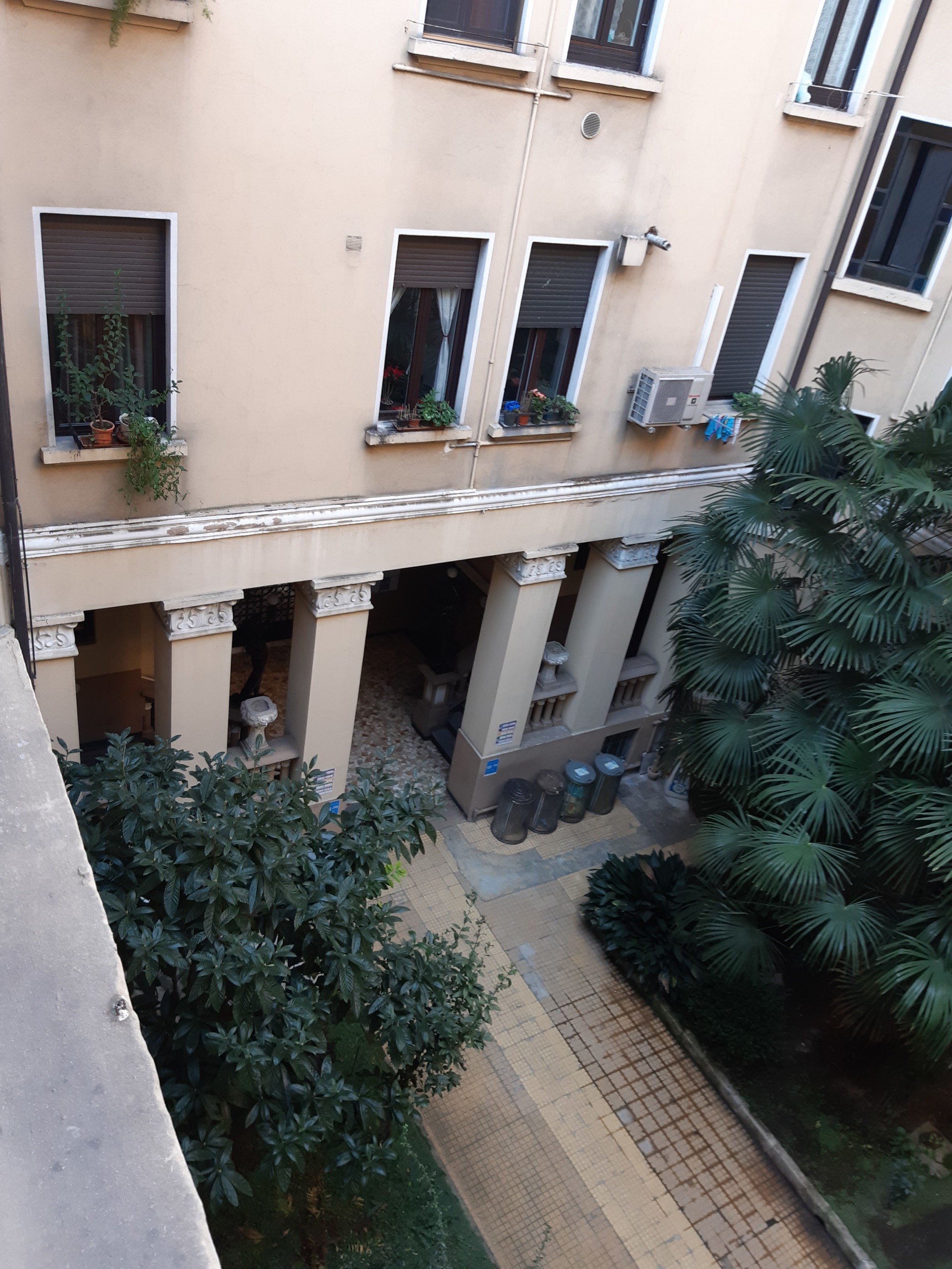 Immagine 33 di Appartamento in affitto  in Via Trebbia 33 a Milano