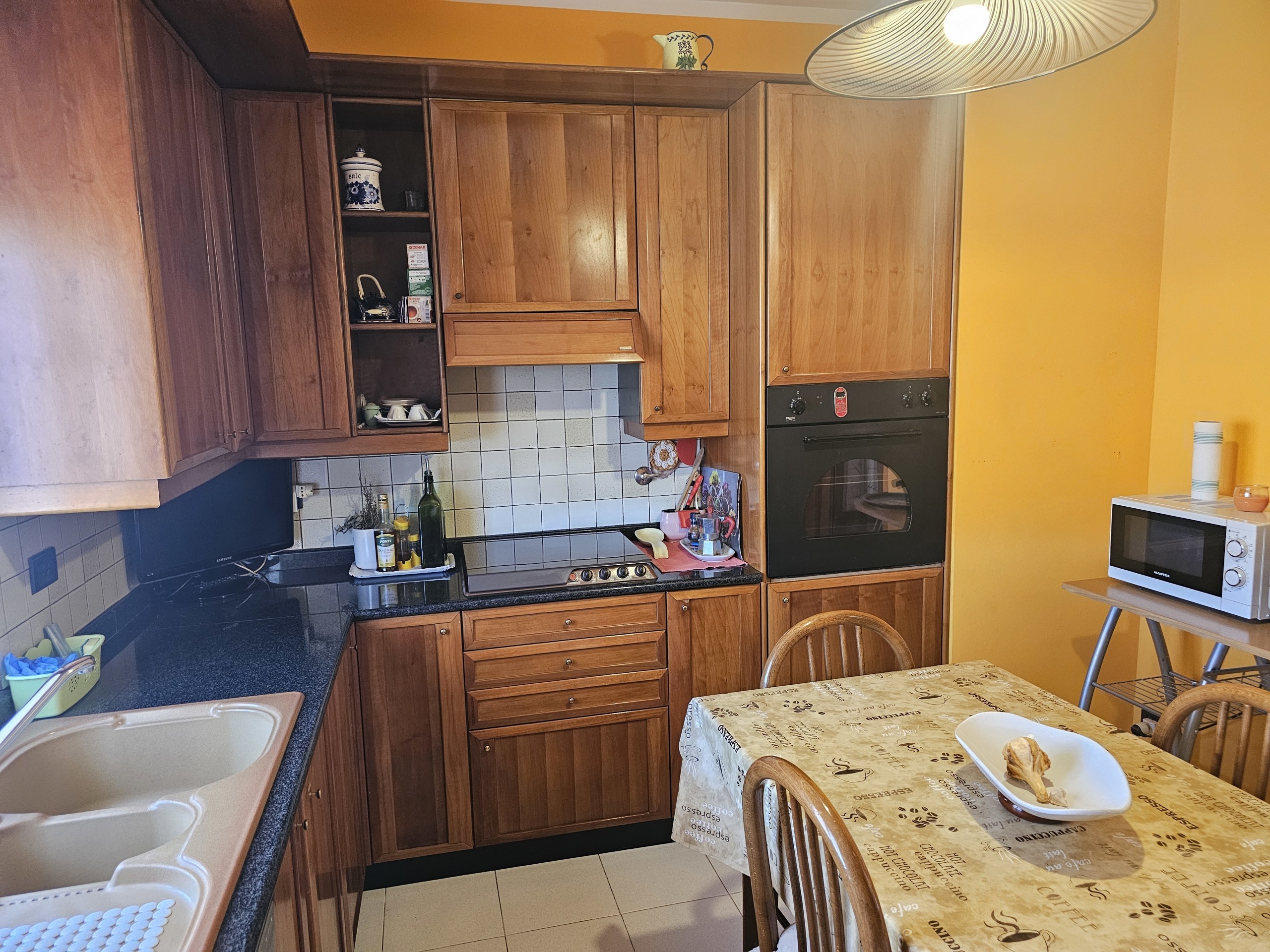 Immagine 9 di Pentalocale in vendita  in Via Ardigò a Perugia