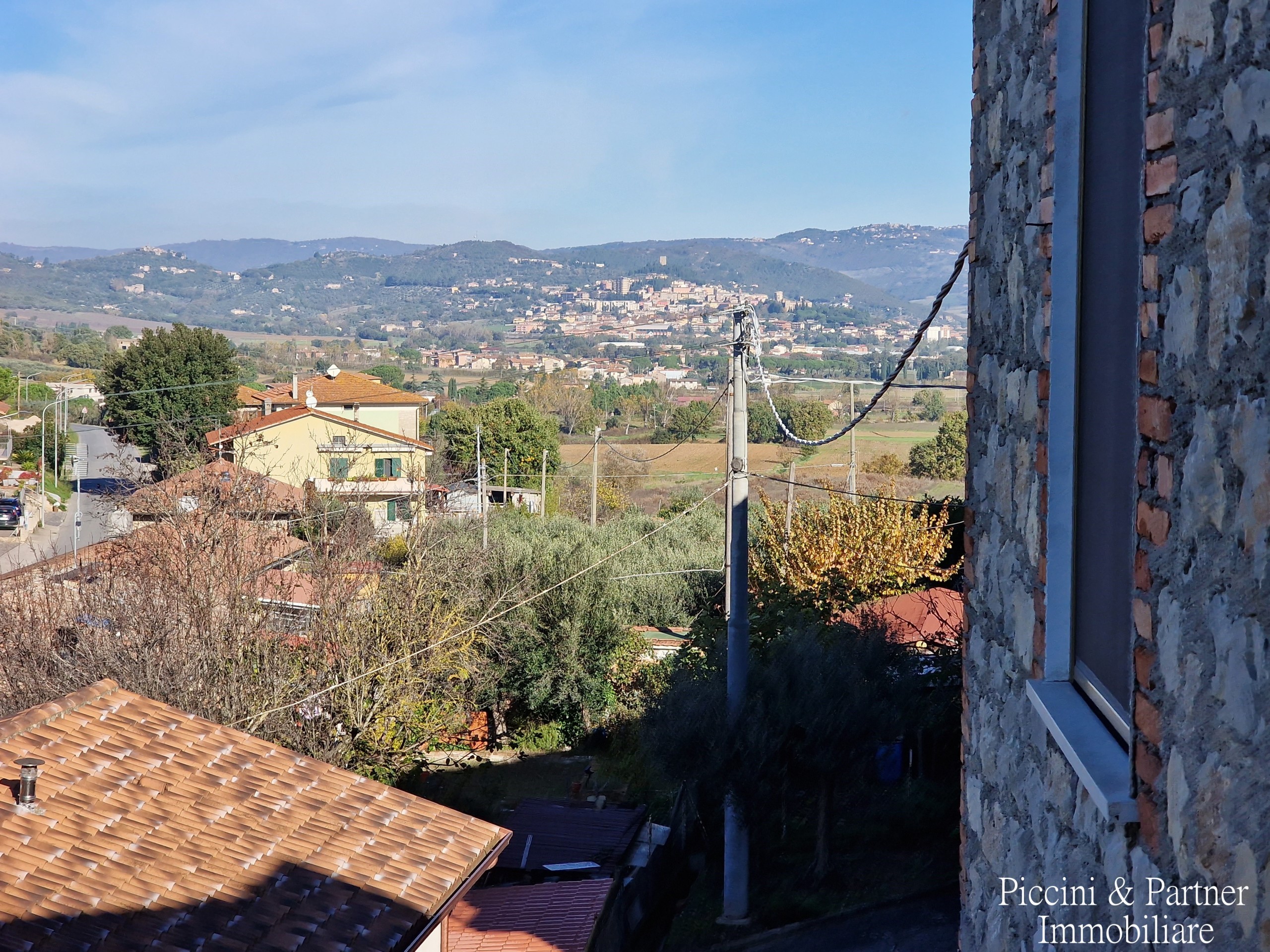 Immagine 17 di Casa indipendente in vendita  in Via Costa a Magione