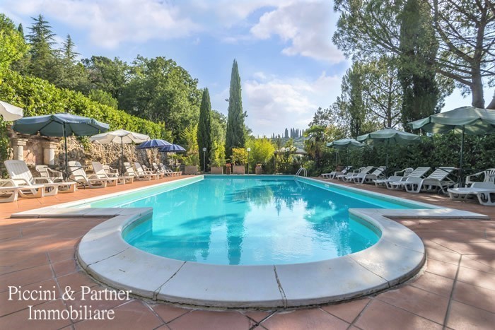 Immagine 8 di Albergo/B&B/Residence in vendita  a Magione