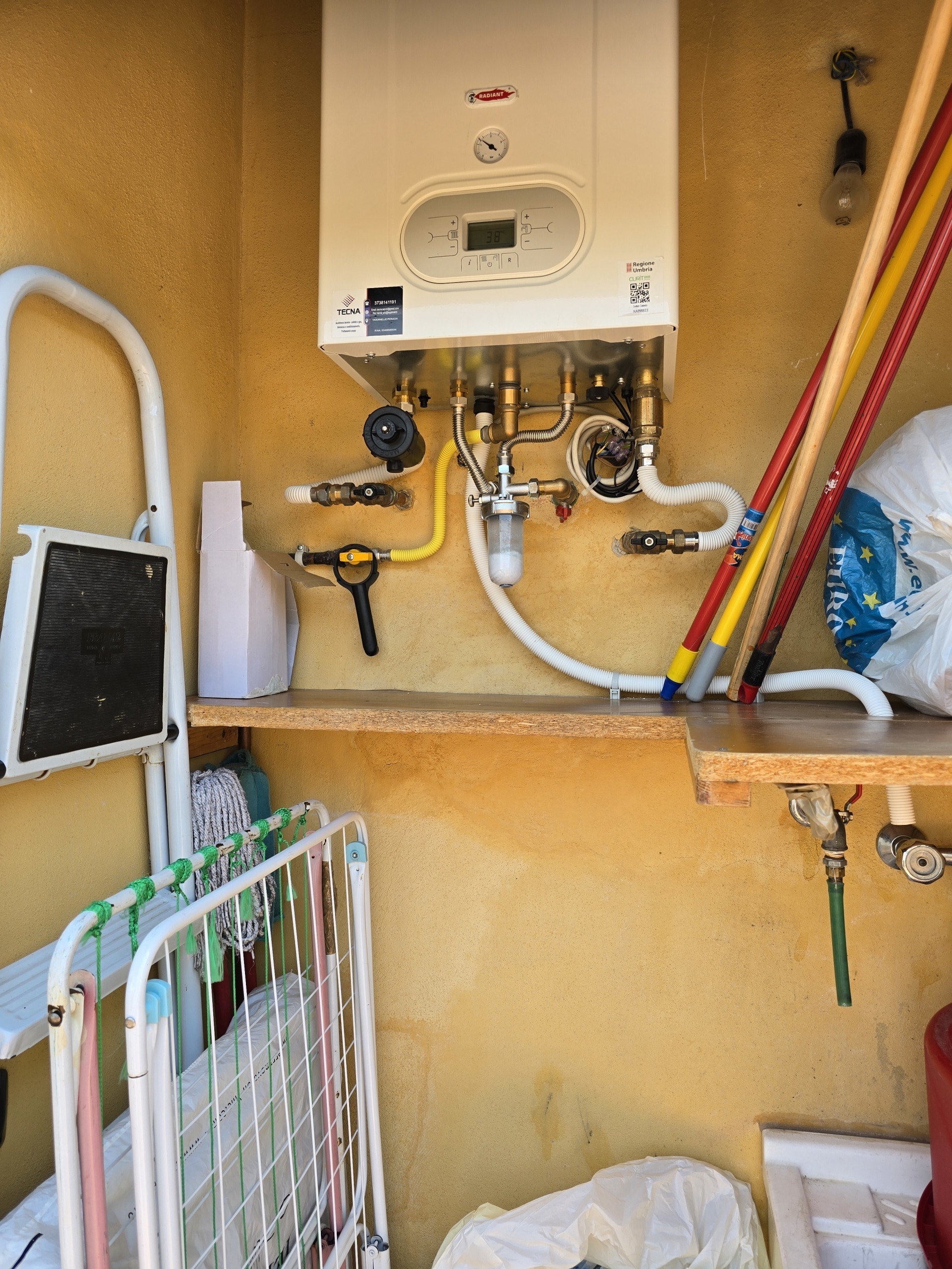 Immagine 15 di Casa trifamiliare in vendita  in Via Bagnolo a Castiglione Del Lago