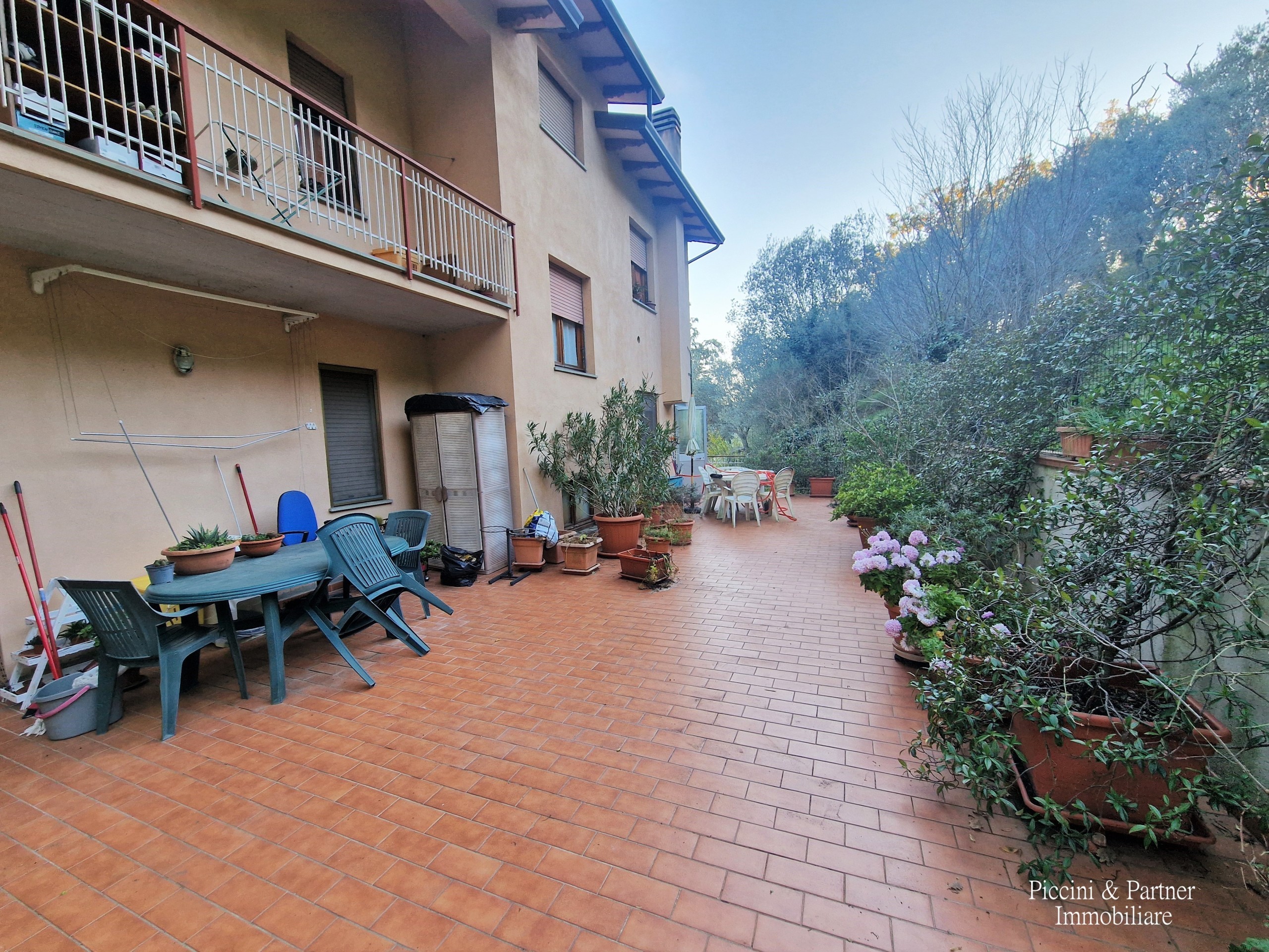 Immagine 13 di Pentalocale in vendita  in Strada Ponte Rio Ponte Pattoli a Perugia