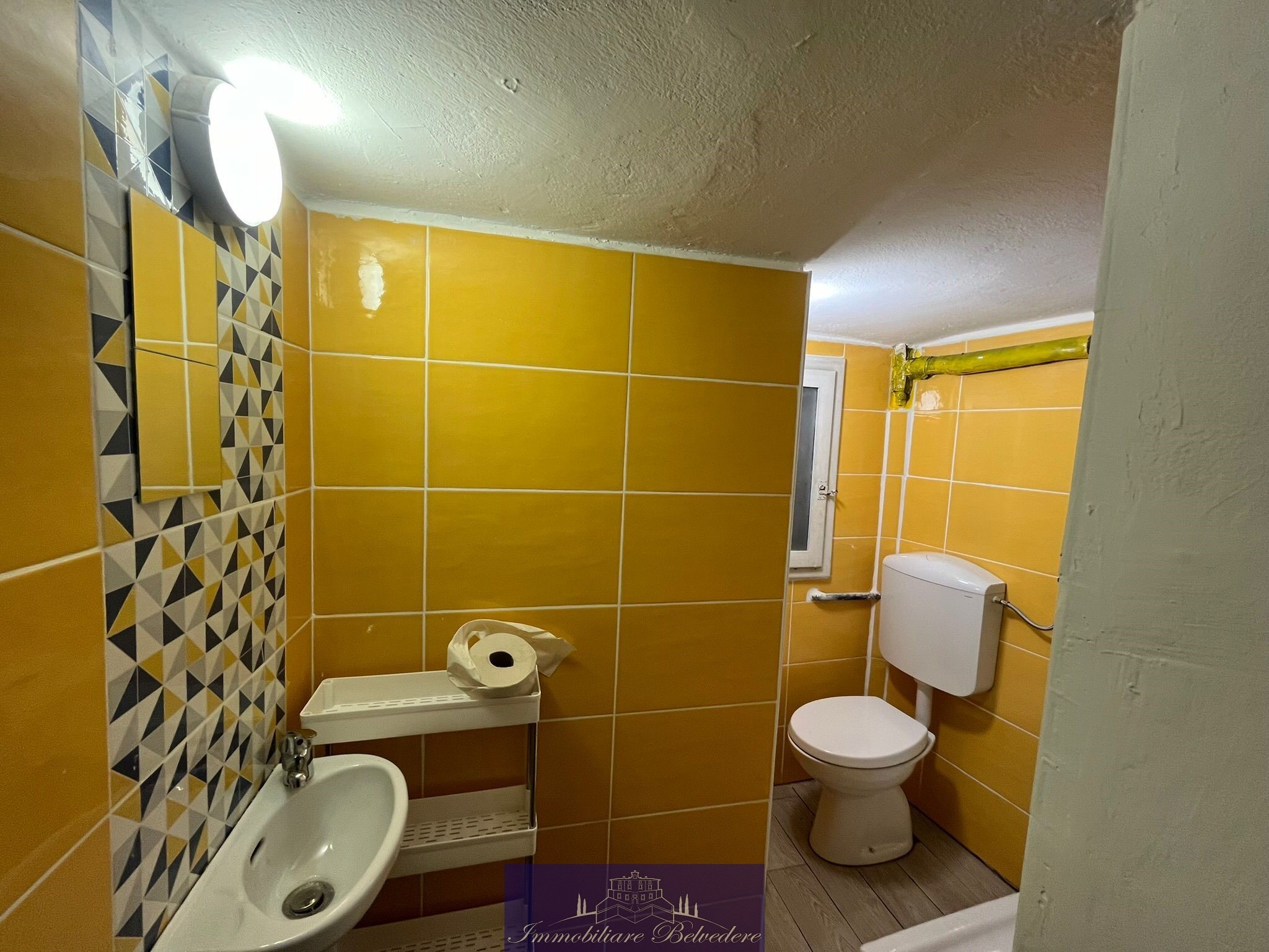 Immagine 6 di Laboratorio in affitto  in Via Baracca a Firenze