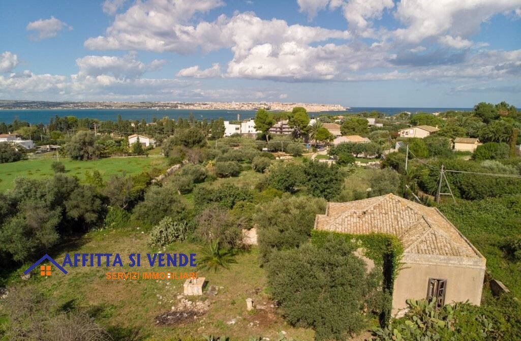 Immagine 17 di Rustico / casale in vendita  in isola a Siracusa