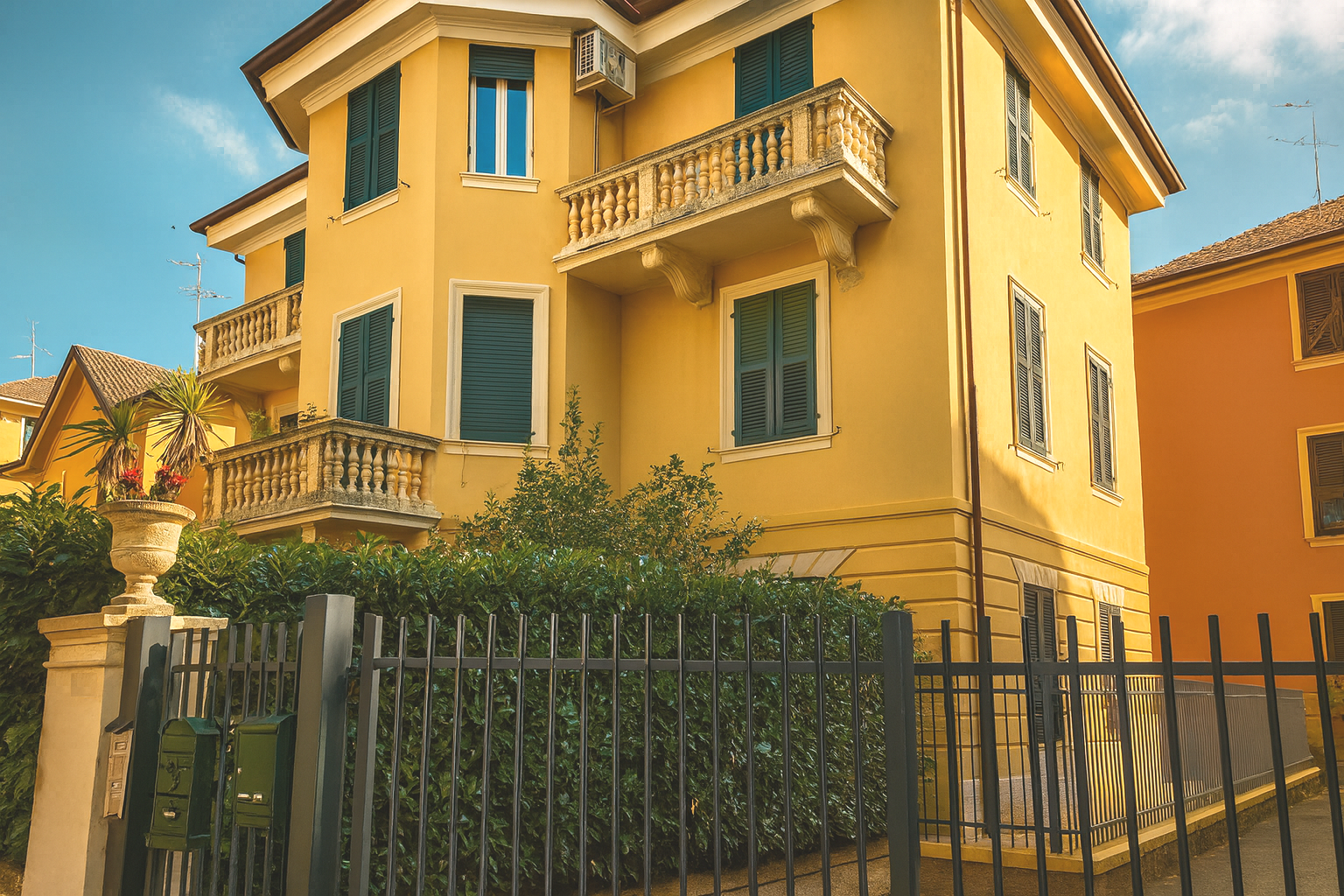 Immagine 1 di Quadrilocale in affitto  a Rapallo