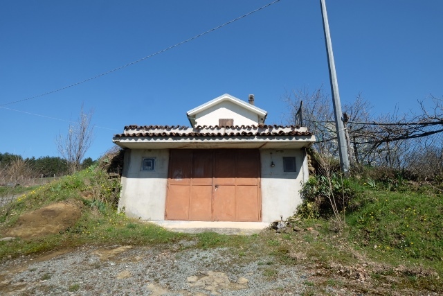 Immagine 18 di Villa in vendita  a Mioglia