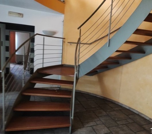 Immagine 3 di Casa trifamiliare in vendita  in Via Castelceriolo 1 a Alessandria