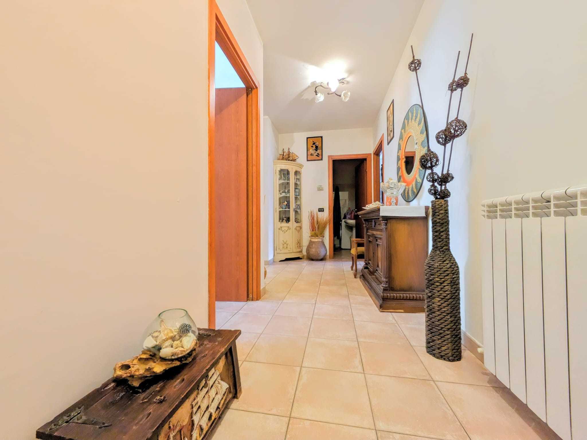 Immagine 16 di Appartamento in vendita  in Via Battaglione I. Zinara 21 a Deiva Marina