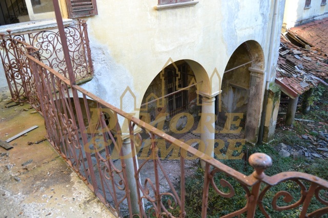 Immagine 13 di Rustico / casale in vendita  in via umberto a Miasino