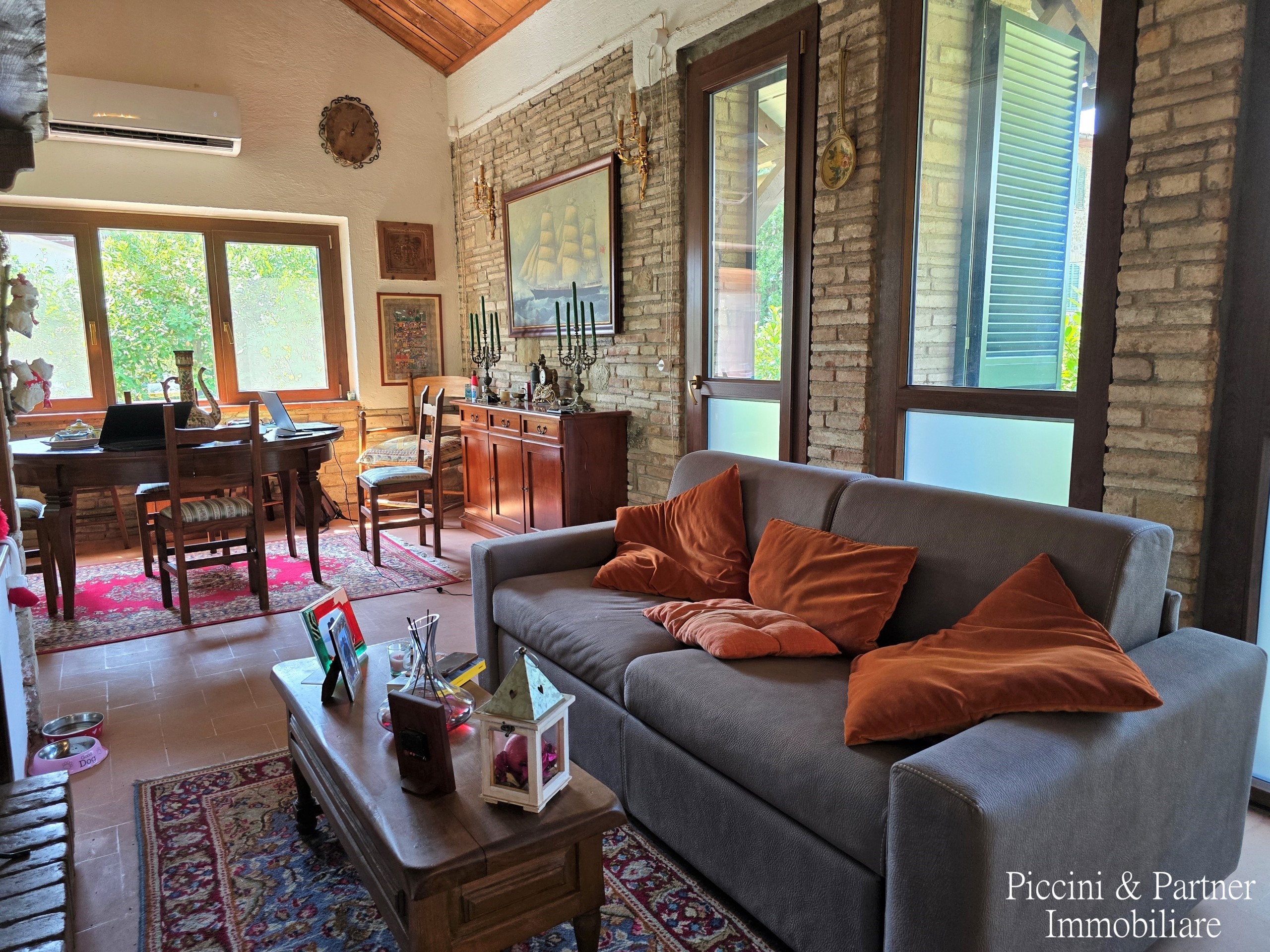 Immagine 11 di Villa in vendita  in Via IV Novembre 15 a Passignano Sul Trasimeno