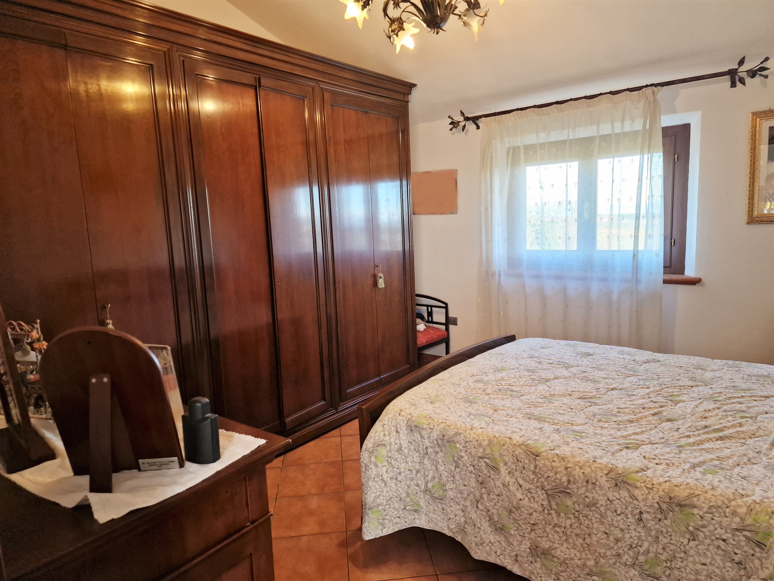 Immagine 30 di Casa bifamiliare in vendita  in Via Milano a Castiglione Del Lago