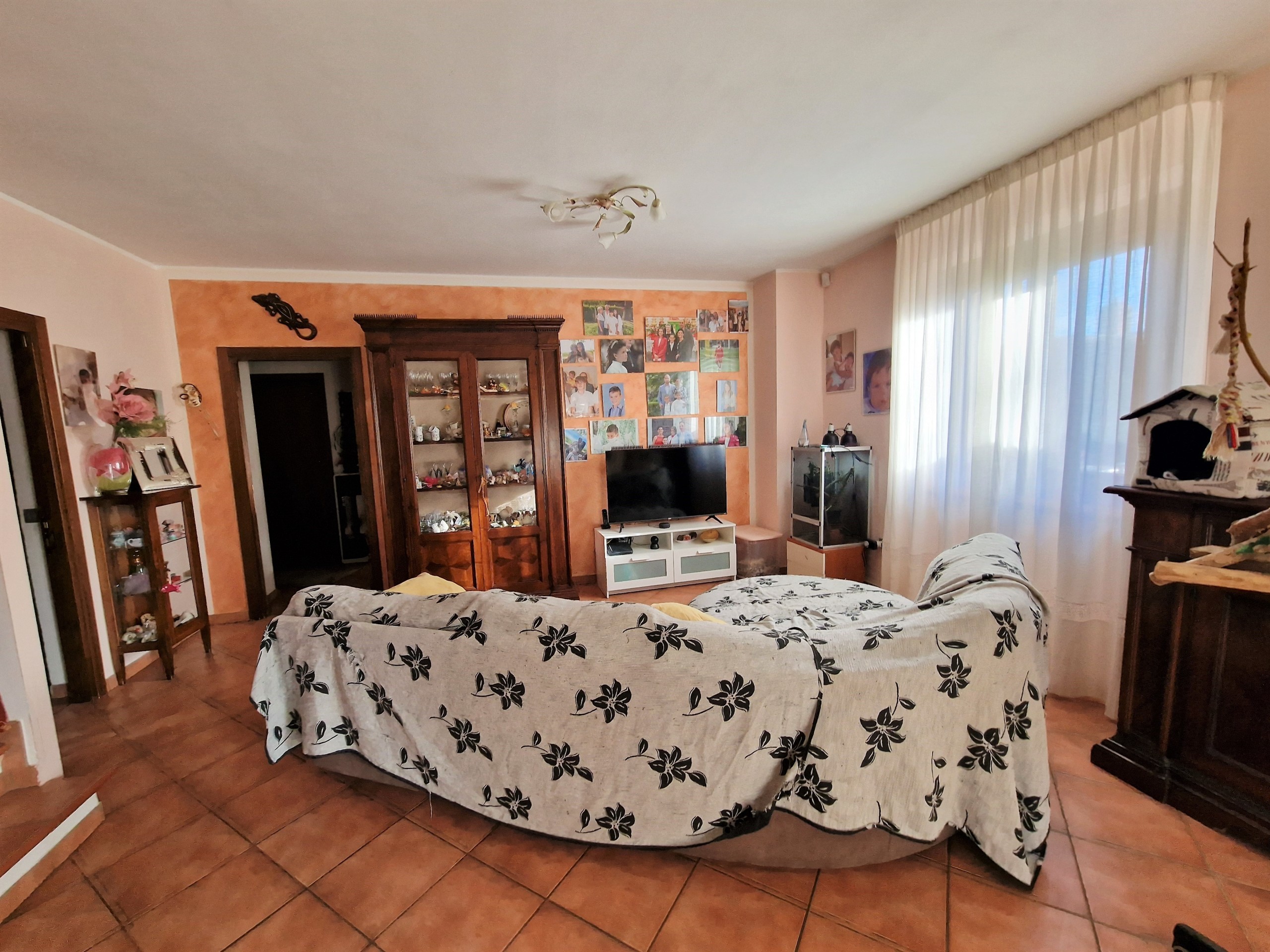 Immagine 5 di Casa bifamiliare in vendita  in Via Milano a Castiglione Del Lago