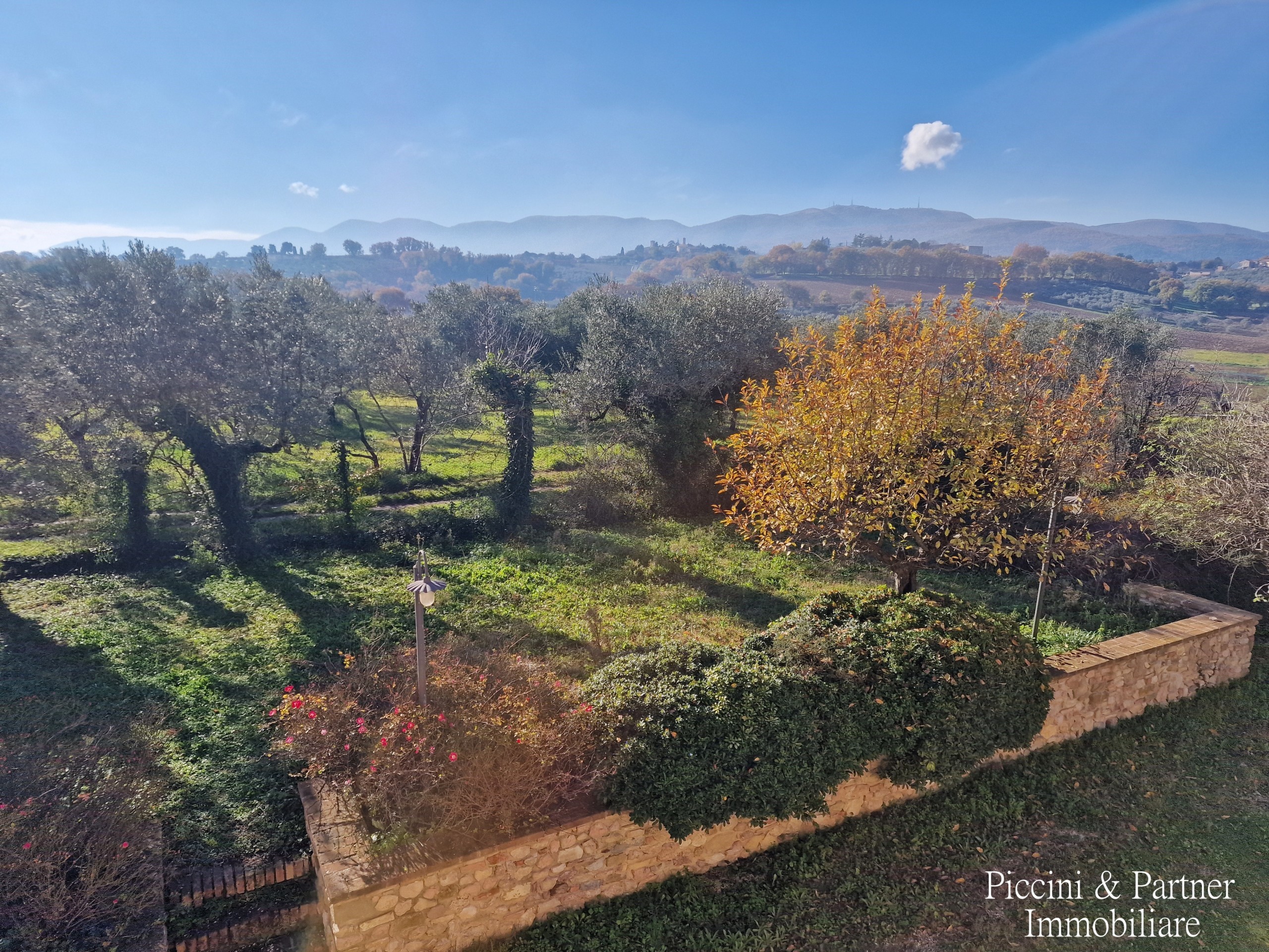 Immagine 39 di Rustico / casale in vendita  in Località San Lorenzo a Castel Ritaldi