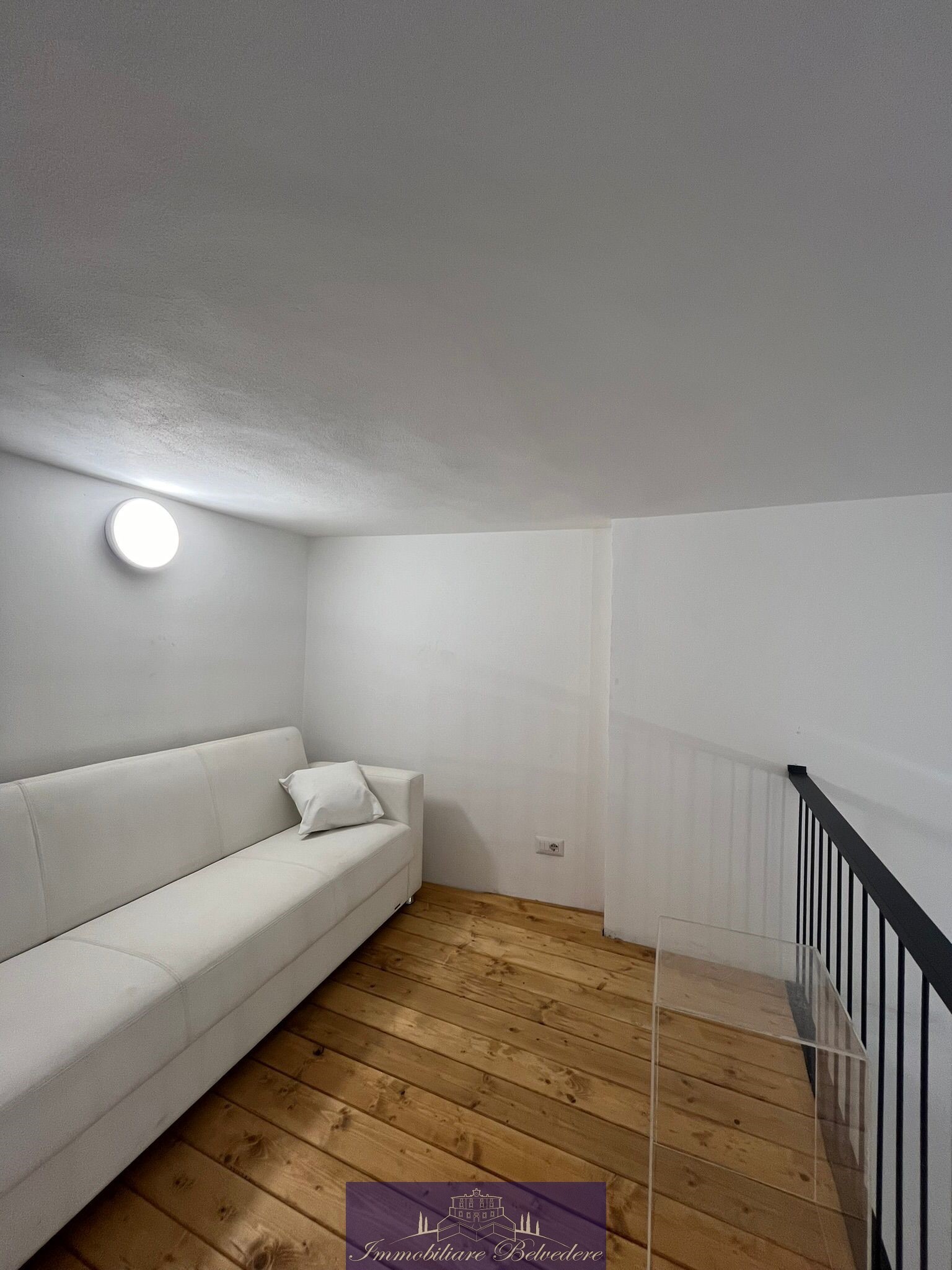 Immagine 10 di Laboratorio in affitto  in Via Baracca a Firenze