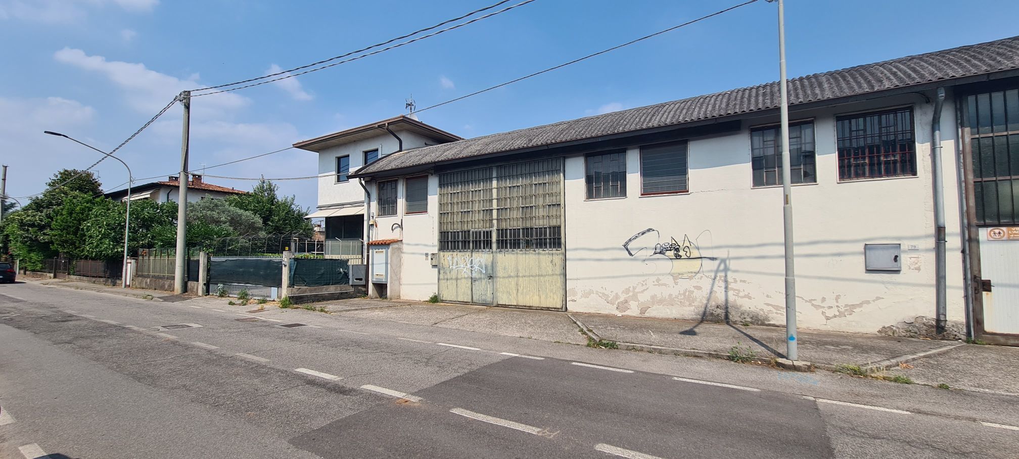 Immagine 2 di Attività artigianale in vendita  in Via Marconi 77 a Borgosatollo