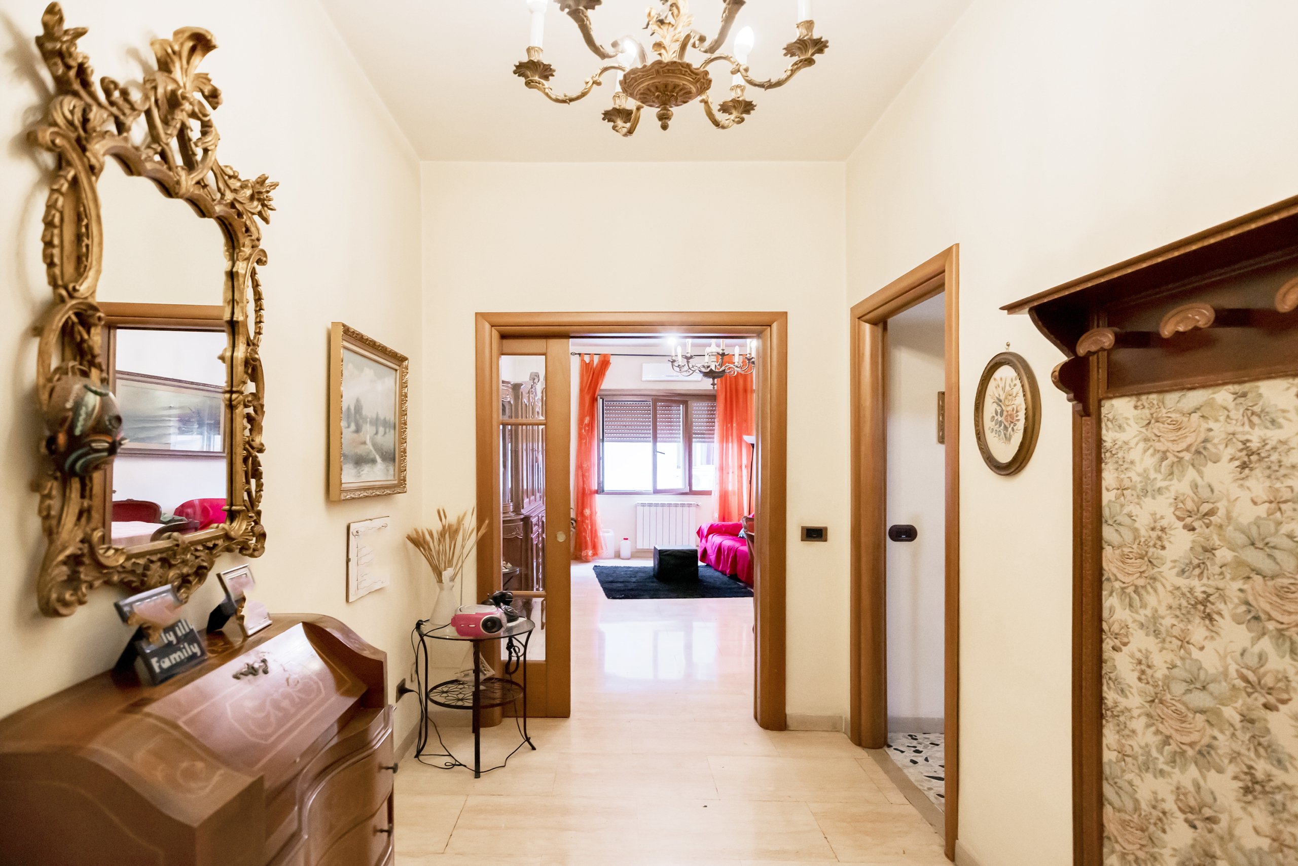 Immagine 4 di Trilocale in vendita  in Viale dei Consoli 27 a Roma