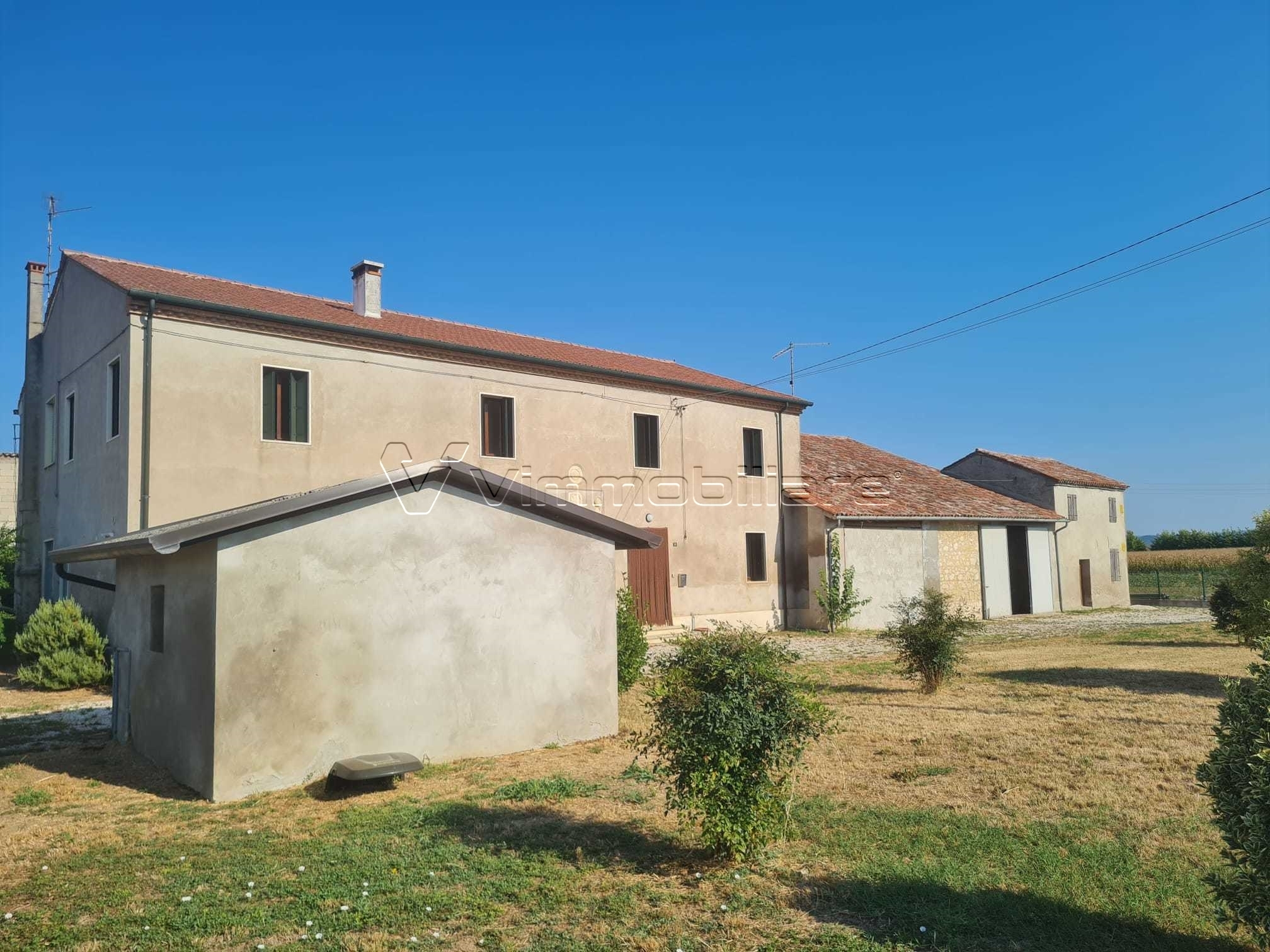 Immagine 3 di Porzione di casa in vendita  in Via Vela 29 a Asigliano Veneto