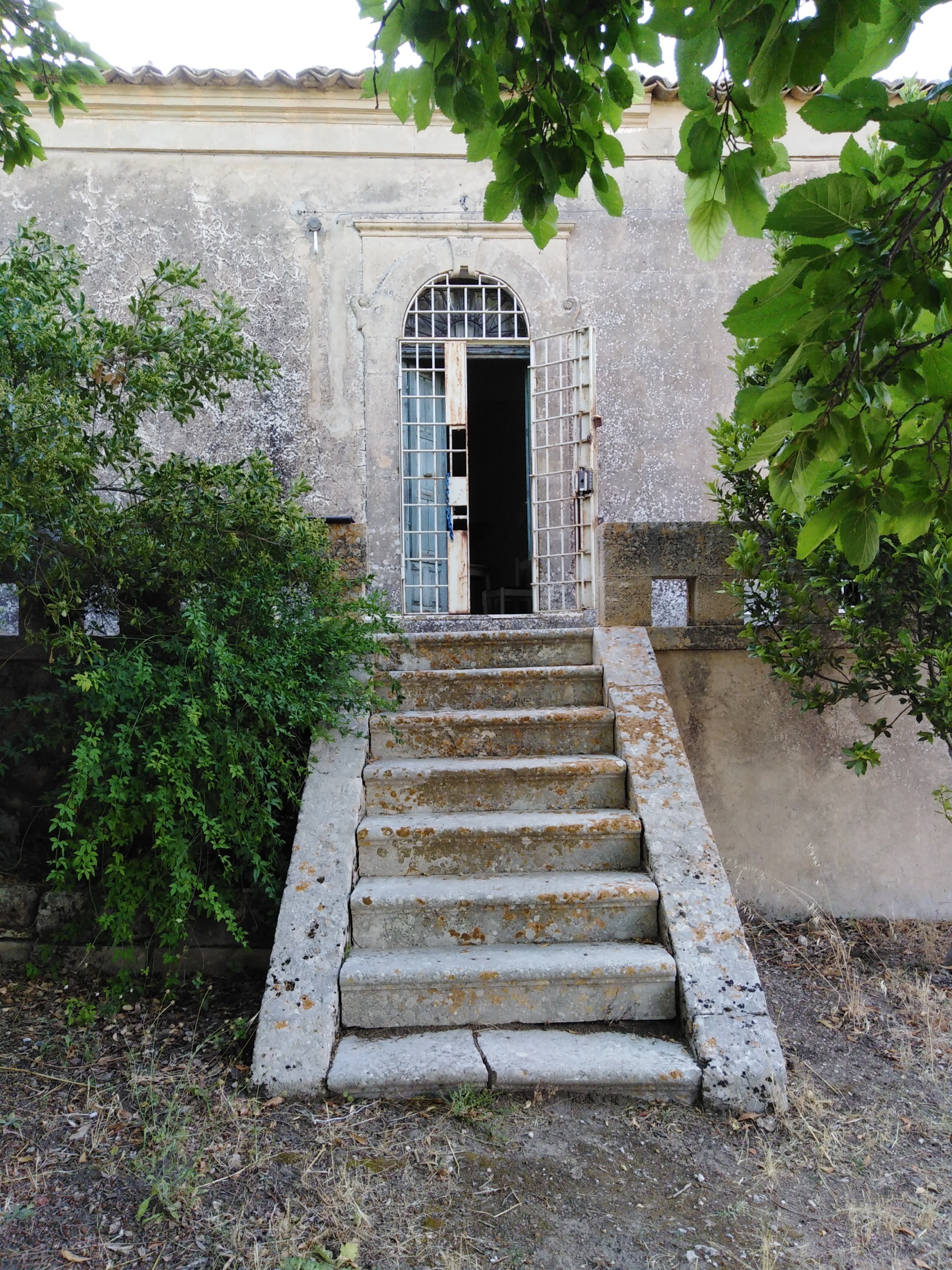Immagine 1 di Villa in vendita  a Chiaramonte Gulfi