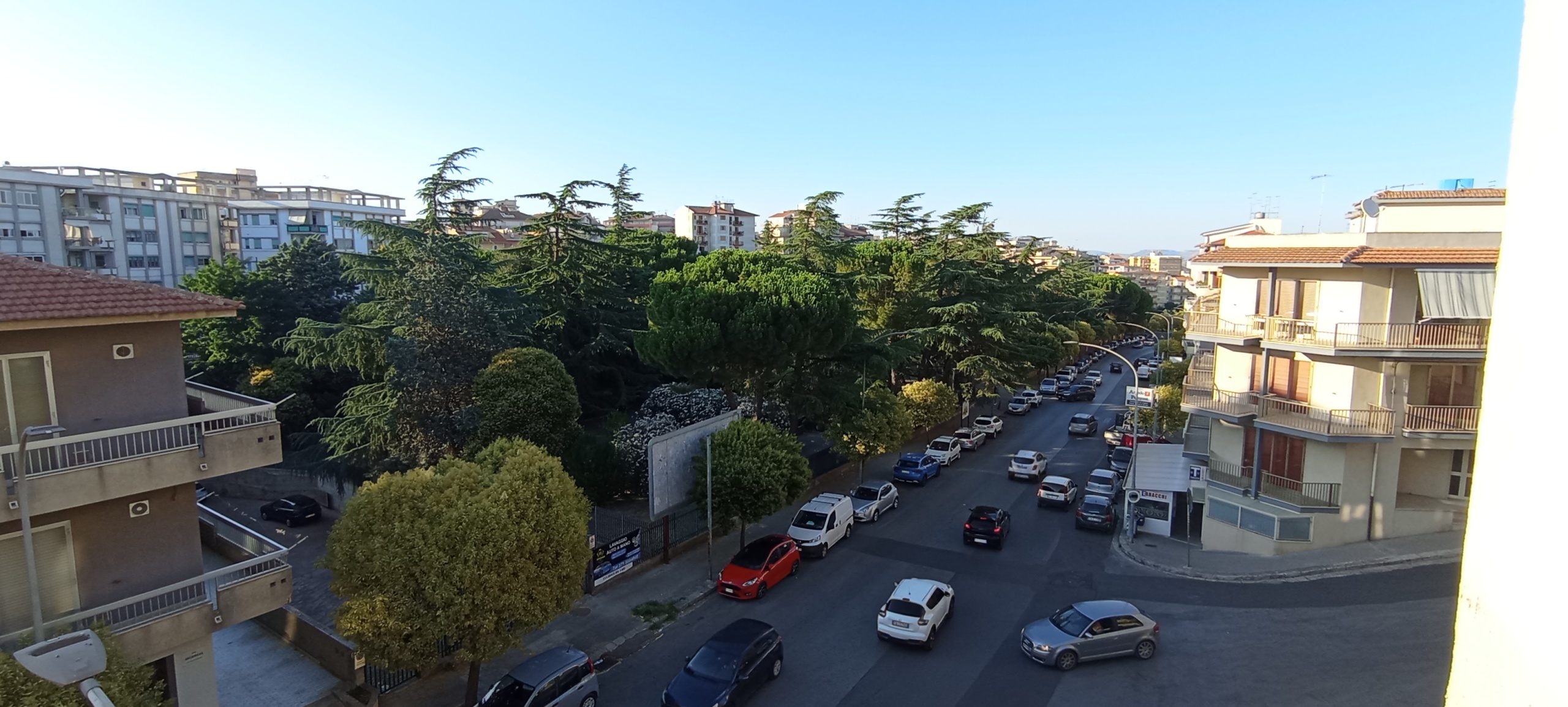 Immagine 3 di Pentalocale in affitto  a Ragusa