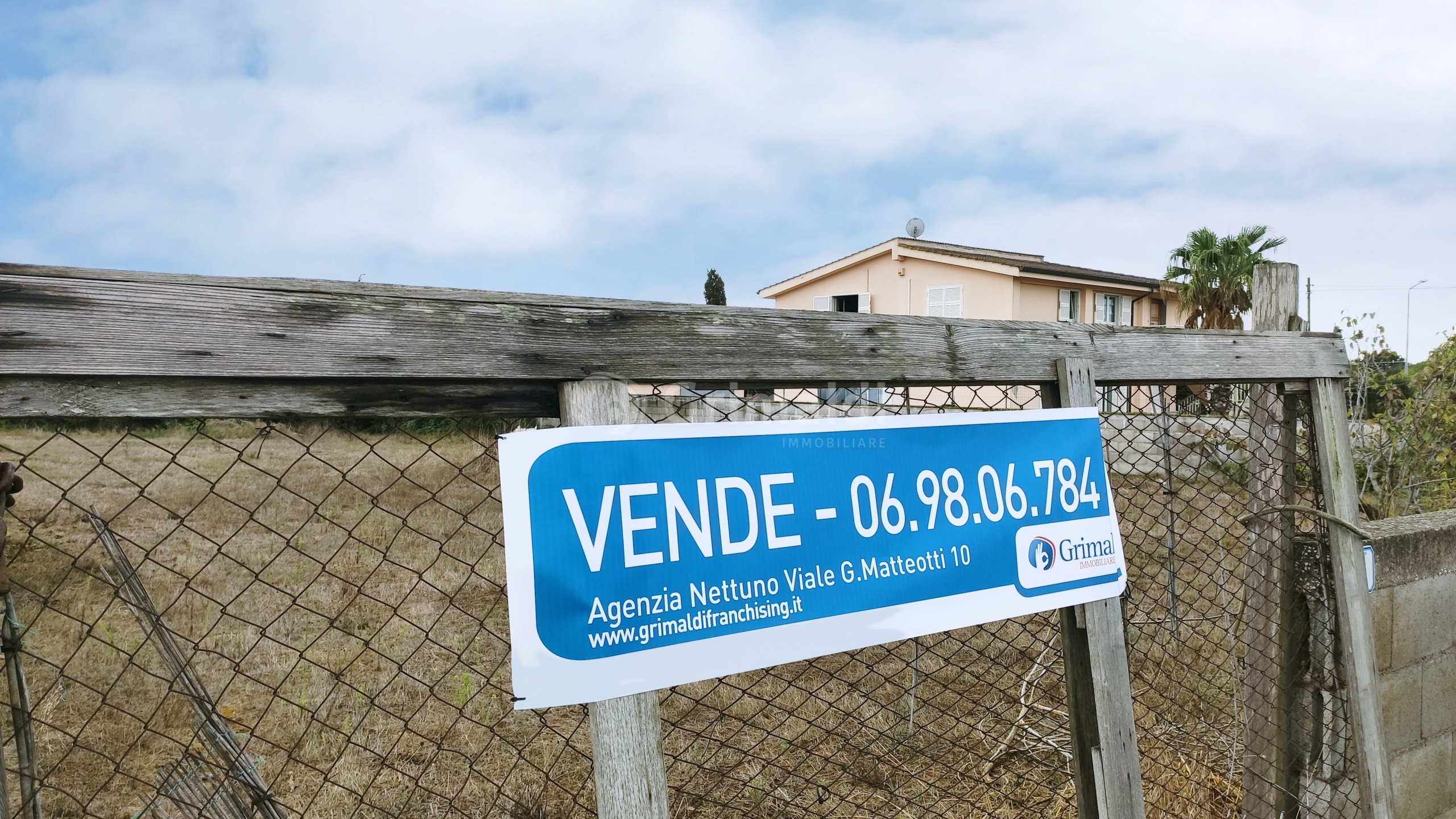 Immagine 12 di Terreno agricolo in vendita  in Via della Campana a Anzio