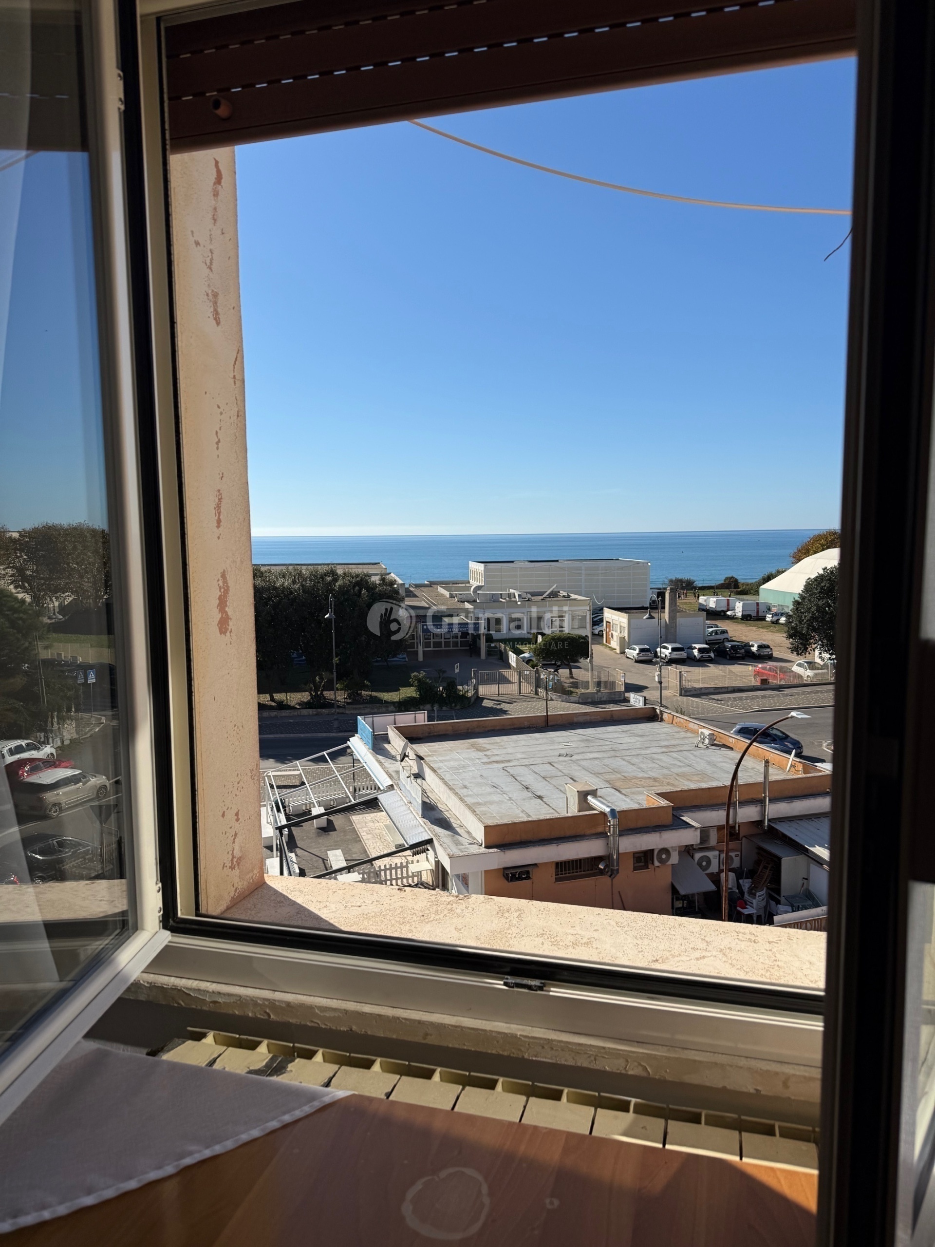 Immagine 10 di Trilocale in vendita  in Via Cristoforo Colombo 86 a Anzio