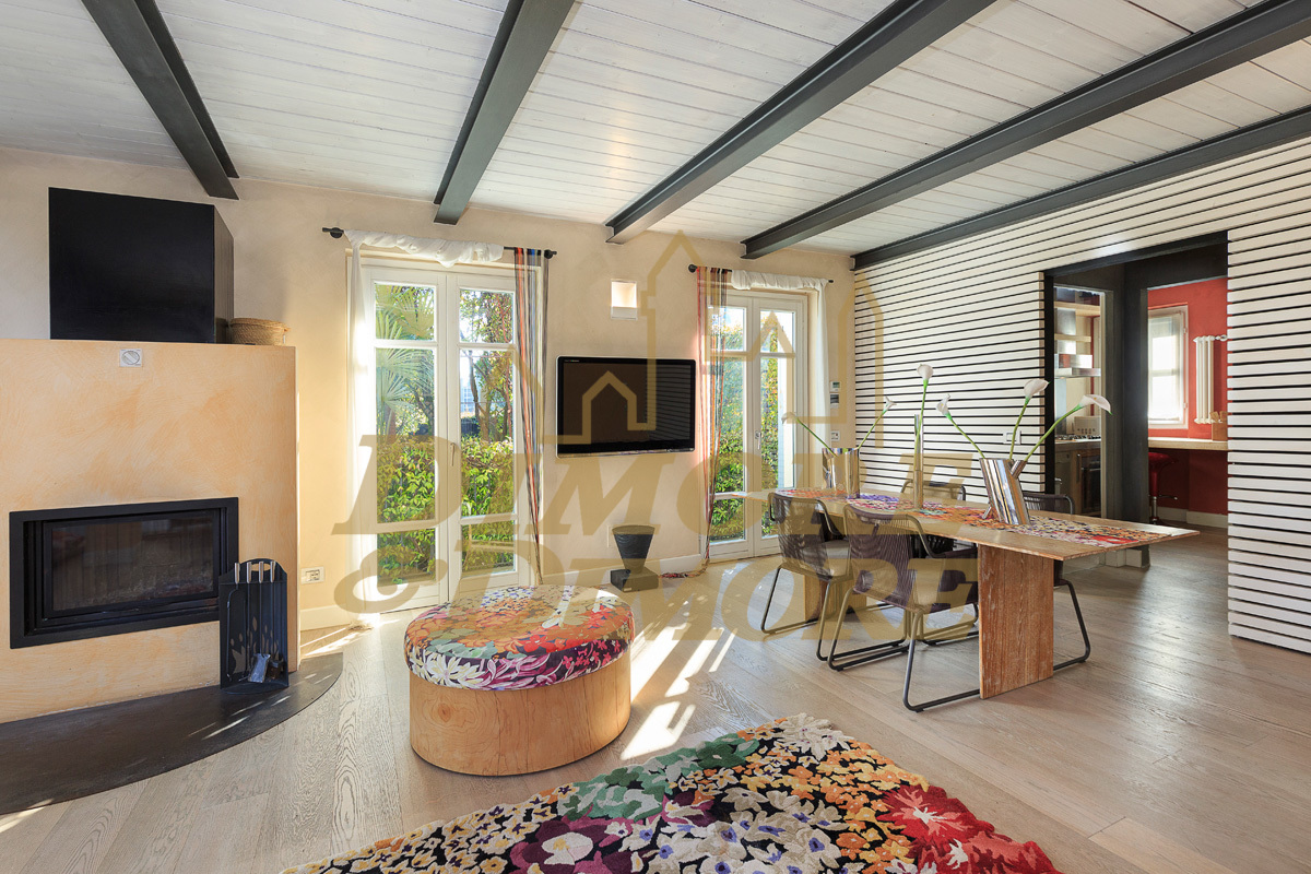 Immagine 28 di Villa in affitto  in SS33 del Sempione 14 a Arona