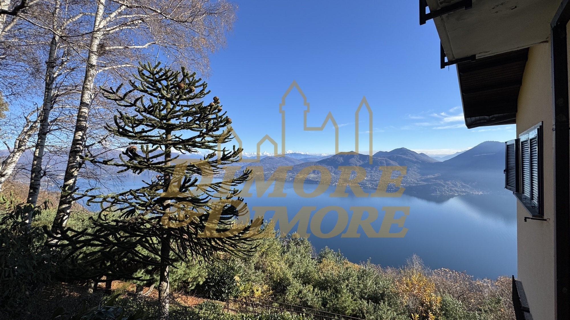 Immagine 17 di Villa in vendita  in Via Lago Azzurro 34 a Premeno