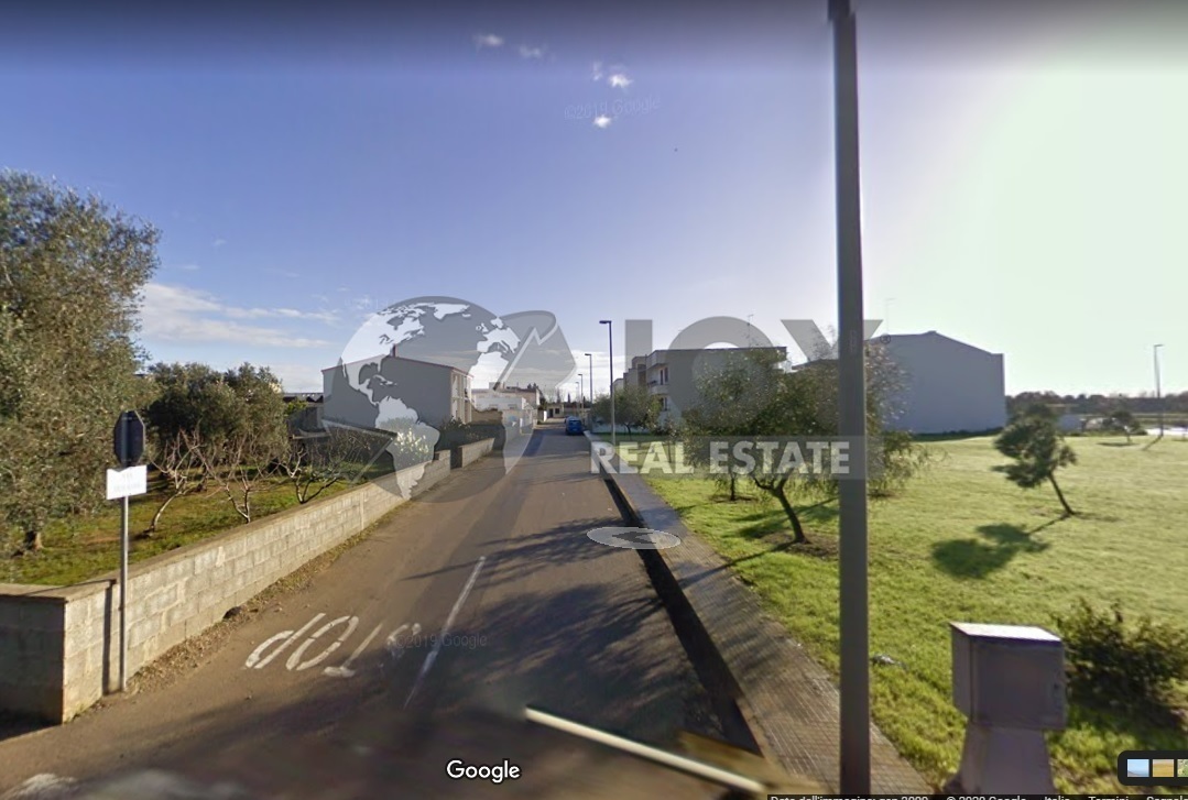 Immagine 2 di Terreno agricolo in vendita  in via morandi a San Donato Di Lecce