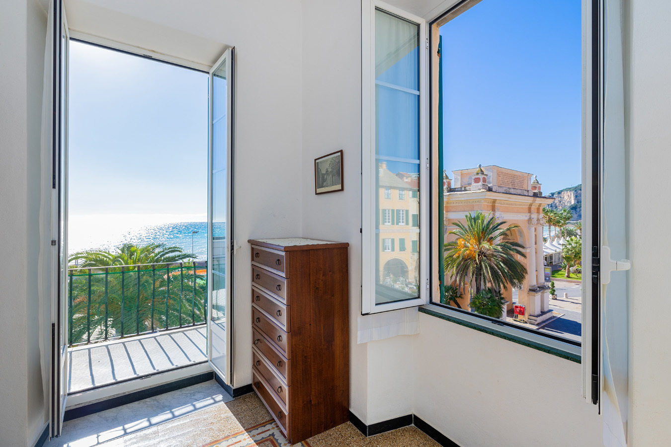 Immagine 17 di Trilocale in affitto  in Piazza Vittorio Emanuele II a Finale Ligure