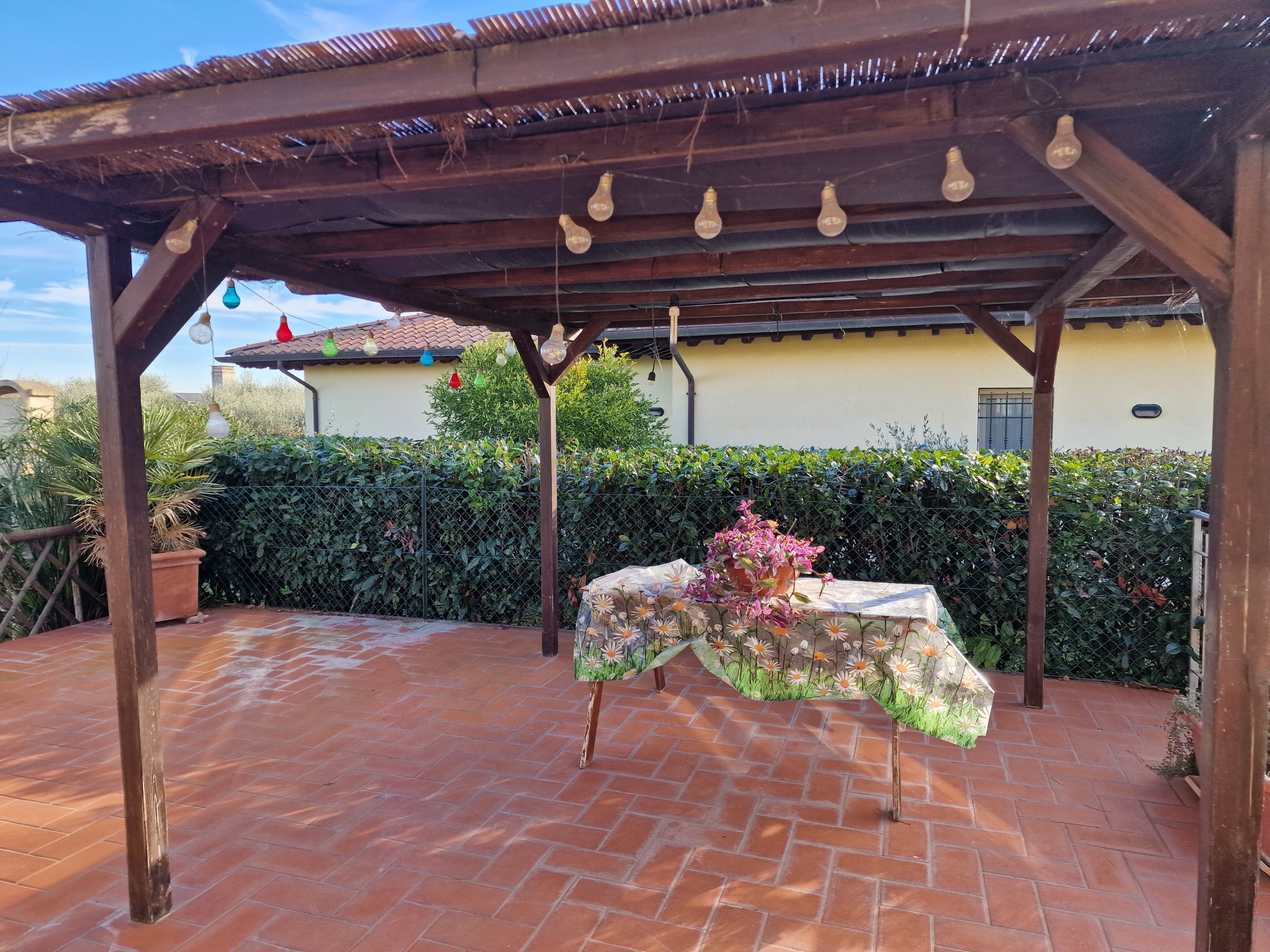 Immagine 7 di Casa bifamiliare in vendita  in Via Milano a Castiglione Del Lago