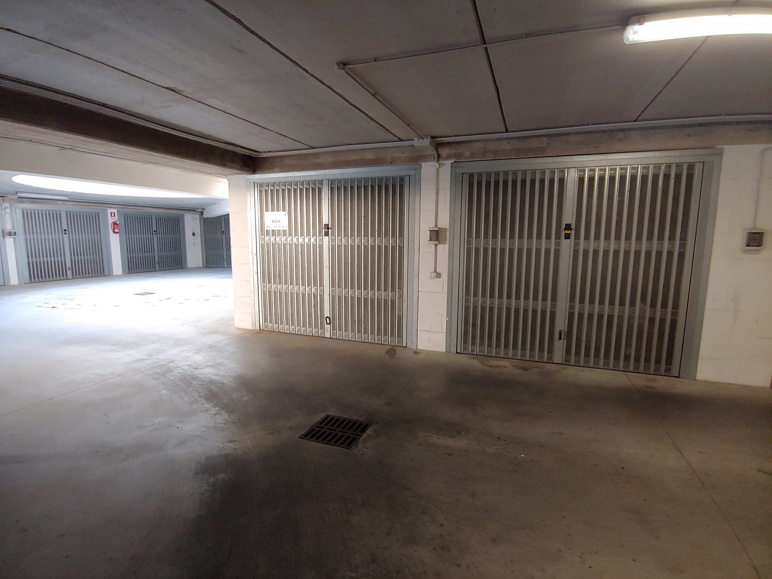 Immagine 6 di Garage in vendita  in Via Don Tonino Bello 97 a Roma