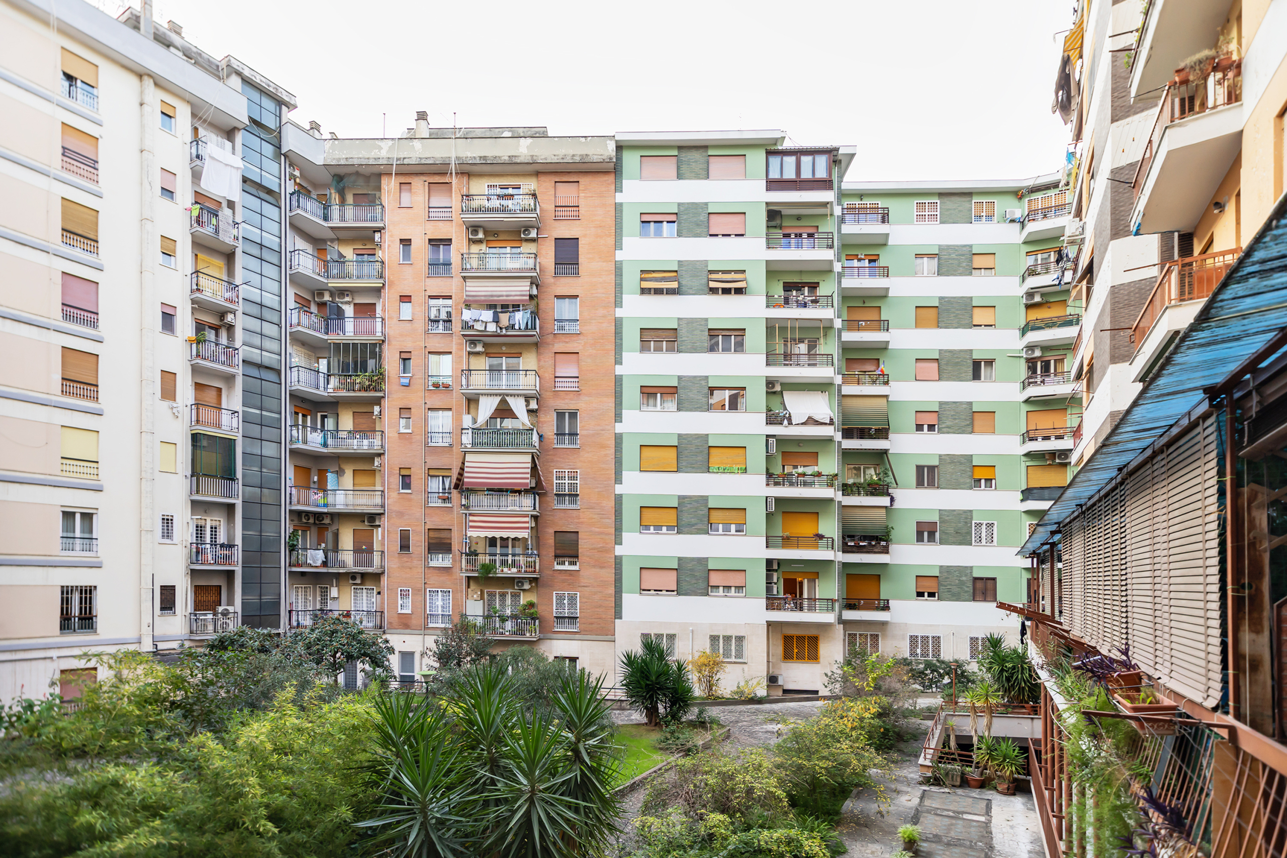 Immagine 31 di Trilocale in vendita  in Viale dei Consoli 27 a Roma