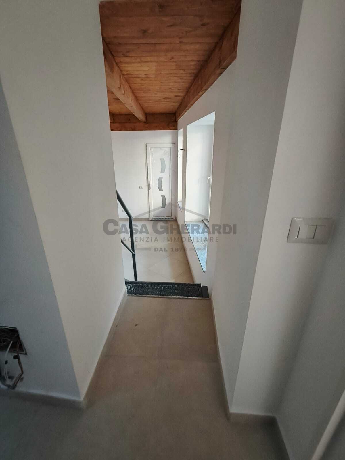 Immagine 5 di Trilocale in vendita  in Via Vittorio Emanuele II a Ponte San Pietro