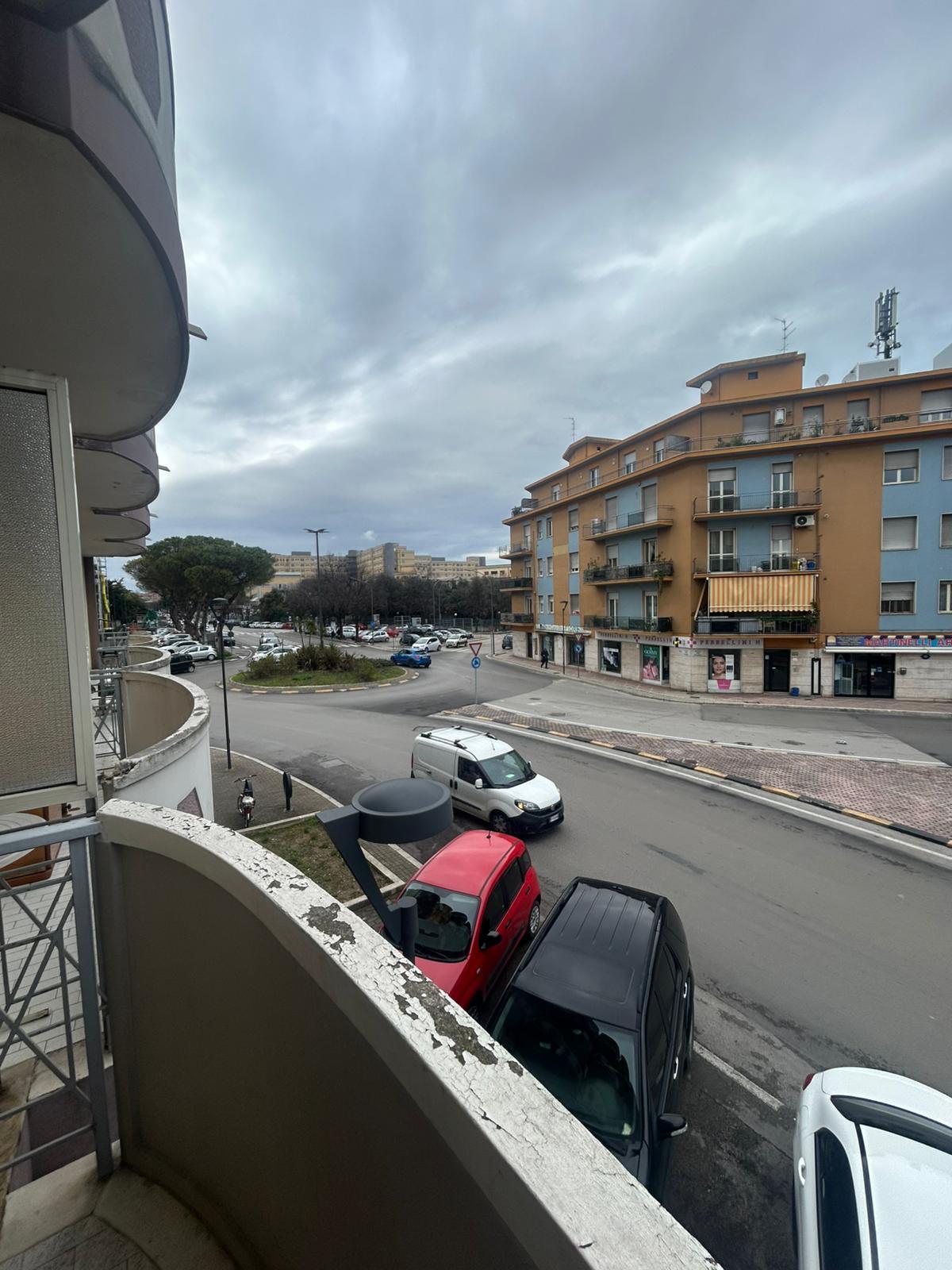 Immagine 1 di Quadrilocale in vendita  a Pescara