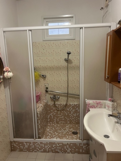 Immagine 15 di Appartamento in vendita  a Pisa