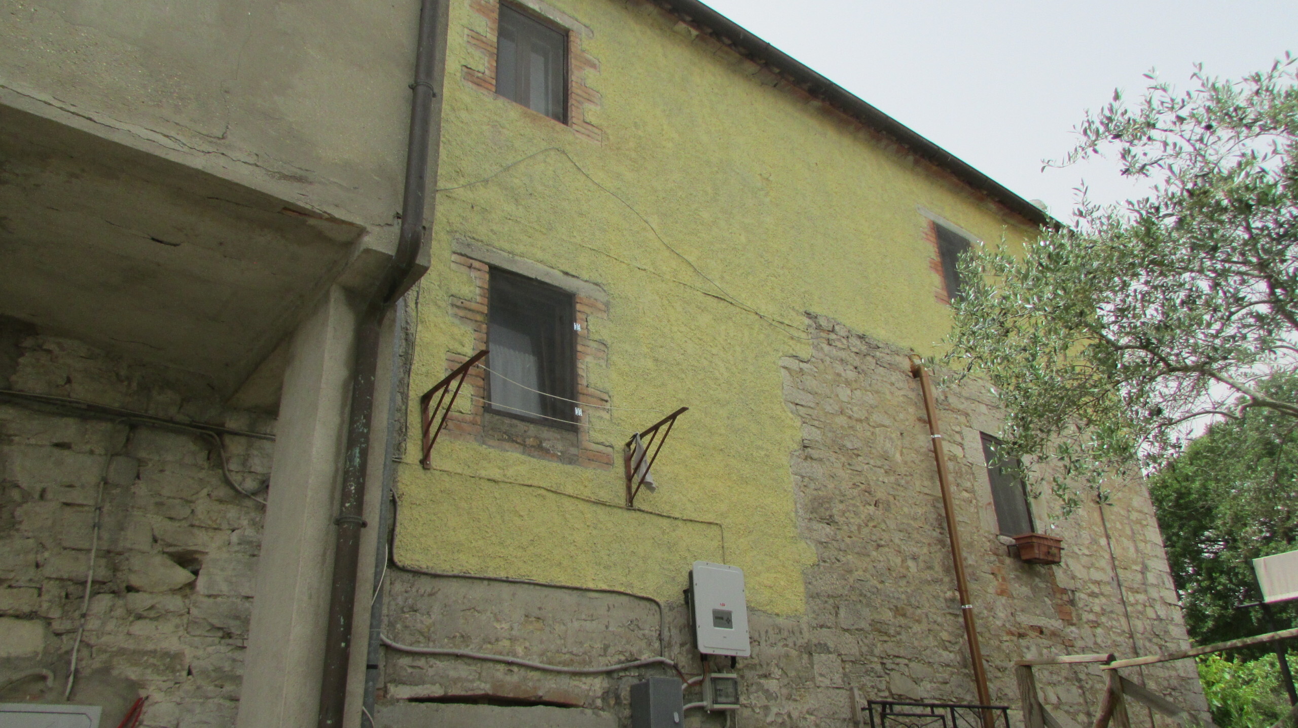 Immagine 7 di Casa indipendente in vendita  a Todi