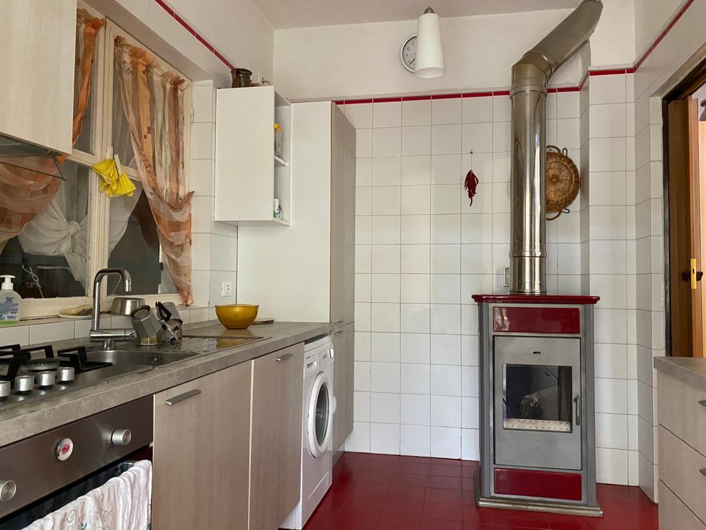 Immagine 15 di Villa in vendita  in località Vallacia 12 a Pareto