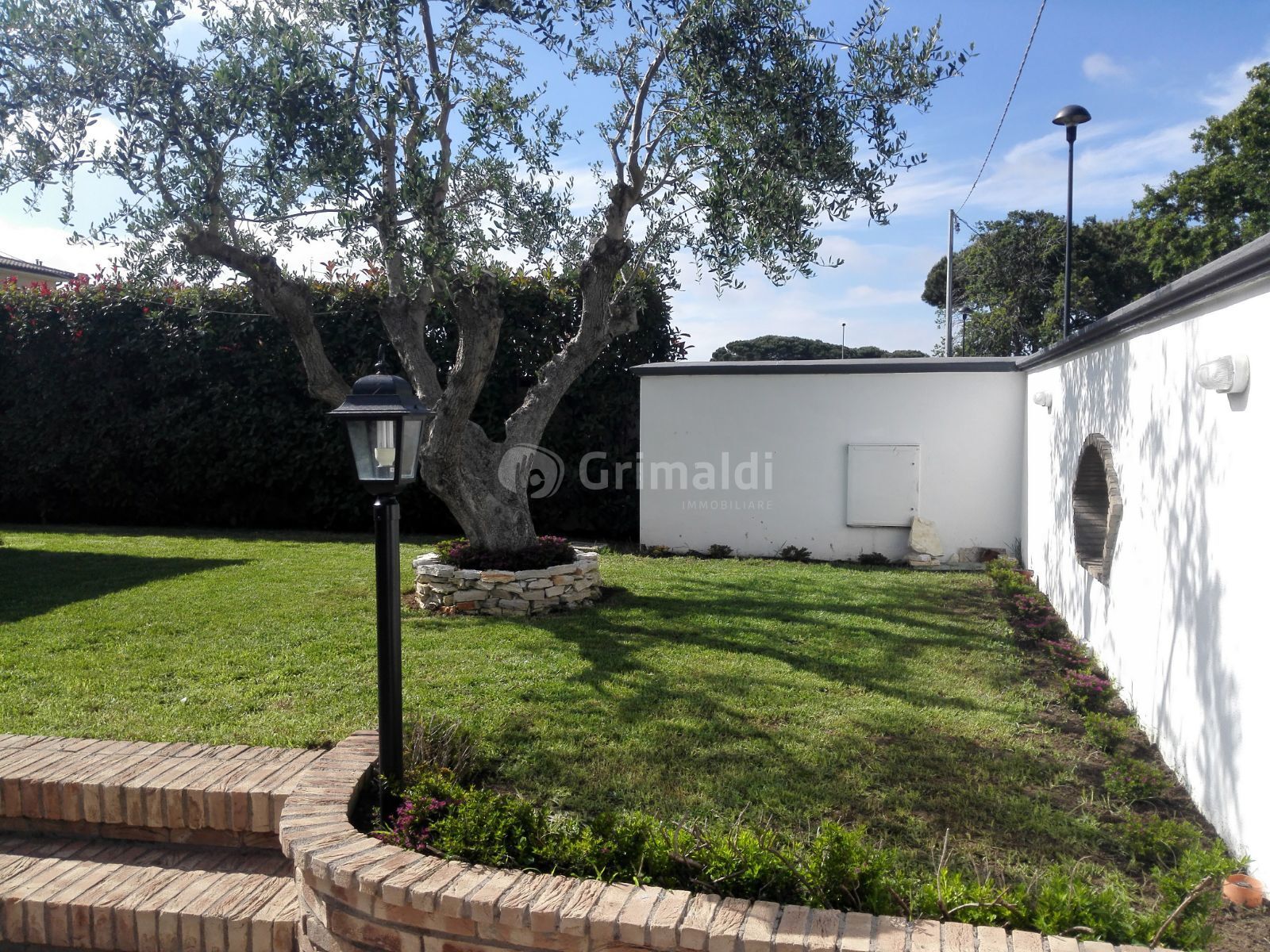 Immagine 21 di Casa bifamiliare in vendita  in Via Aurora 22 a Anzio