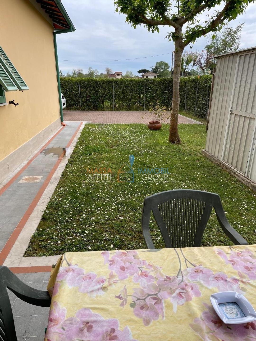 Immagine 6 di Porzione di casa in vendita  in Via Flli Cervi 106 a Forte Dei Marmi