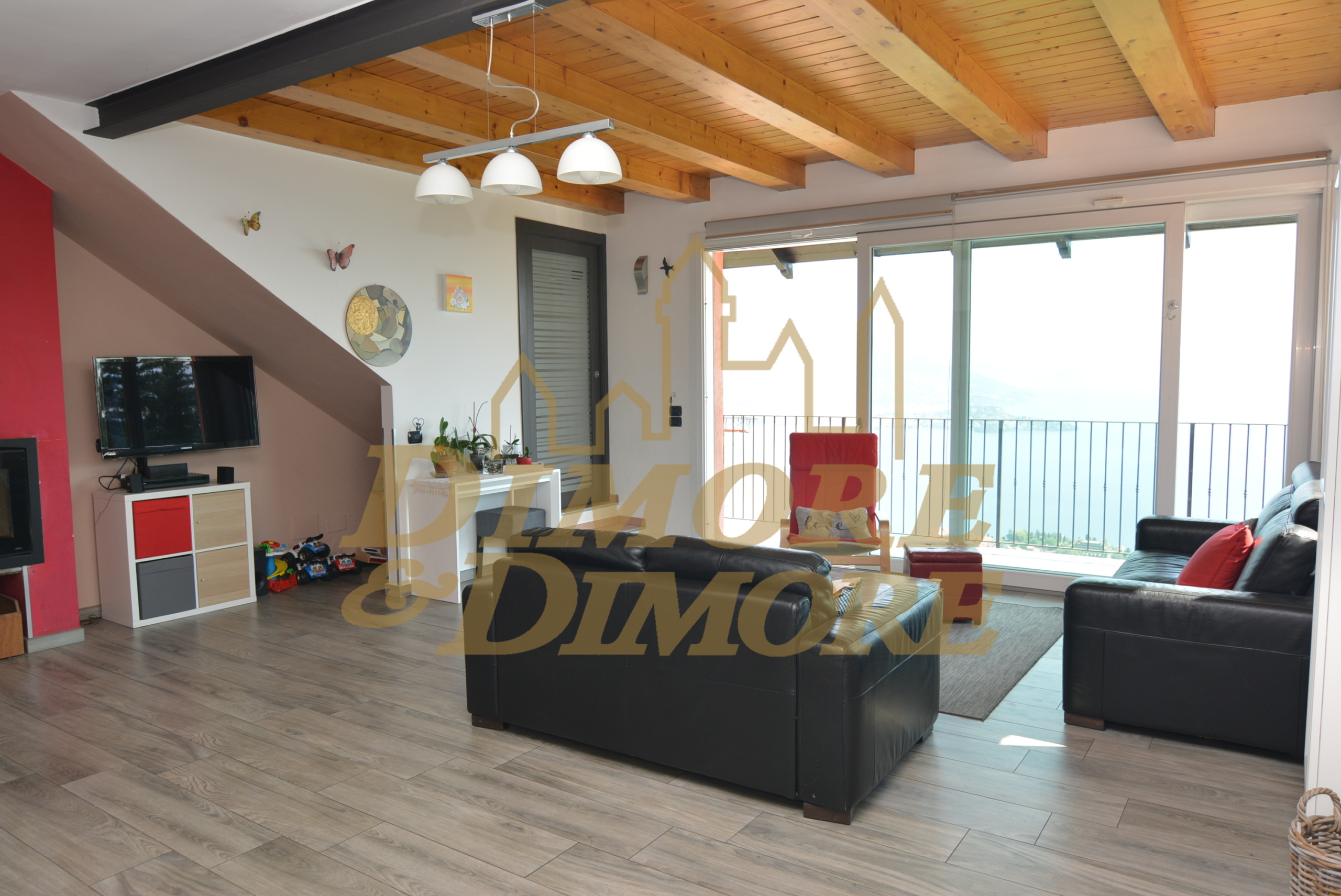 Immagine 7 di Villa in vendita  a Stresa