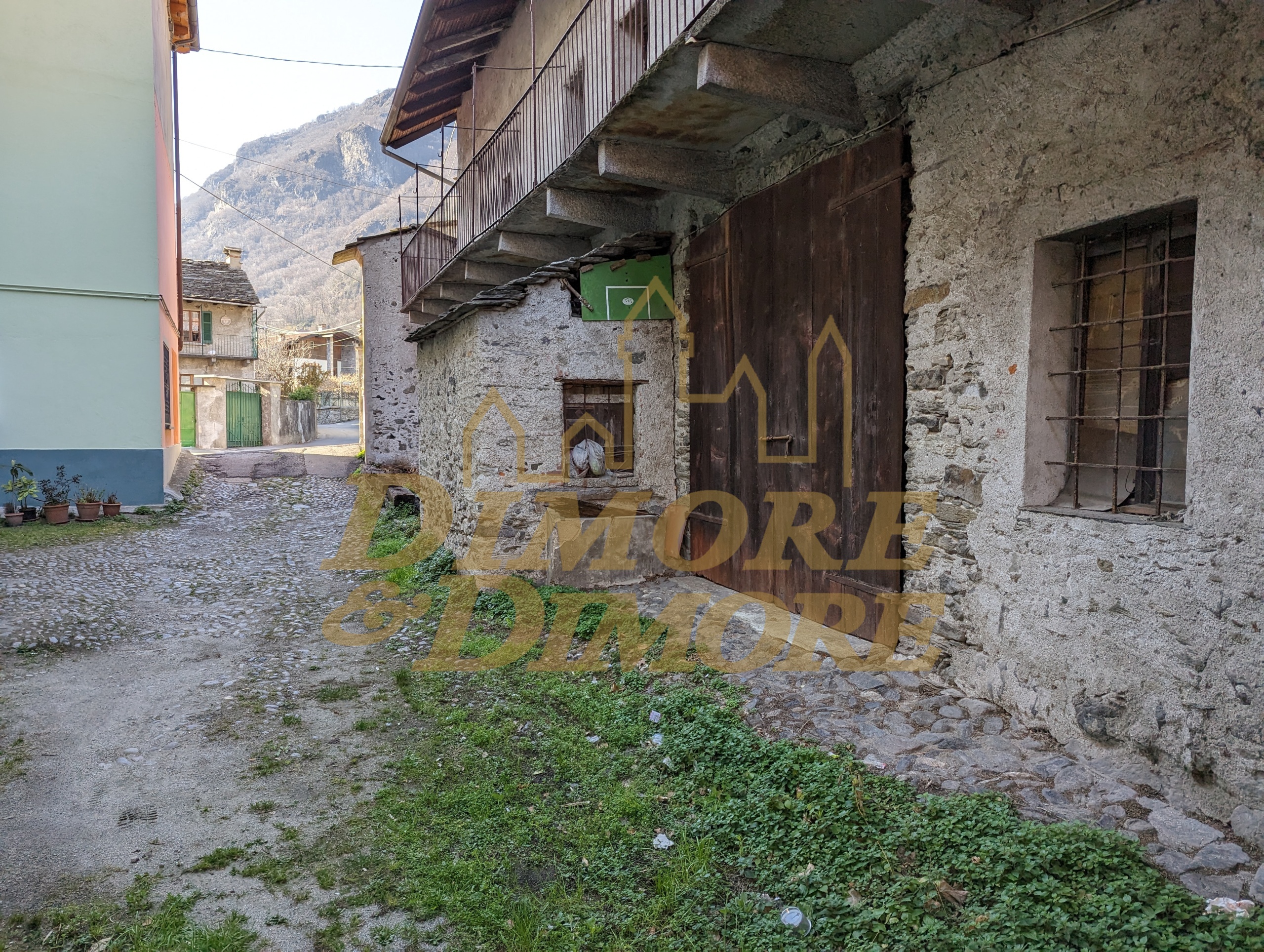 Immagine 16 di Casa indipendente in vendita  in Via Maestri Bocca e Manera a Premosello-Chiovenda