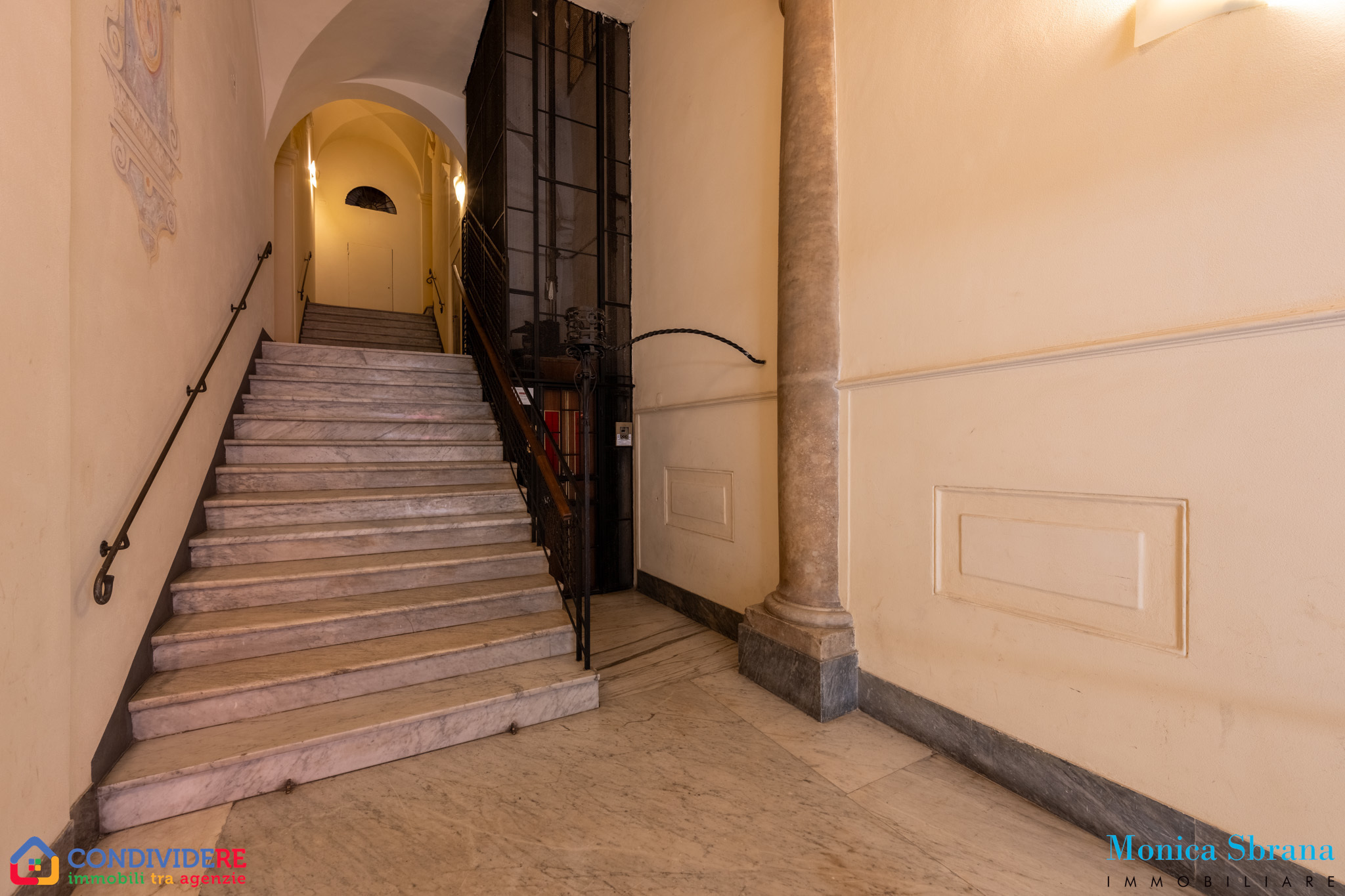 Immagine 25 di Attico in vendita  in Passo Stefano Sanguineti 11 a Genova