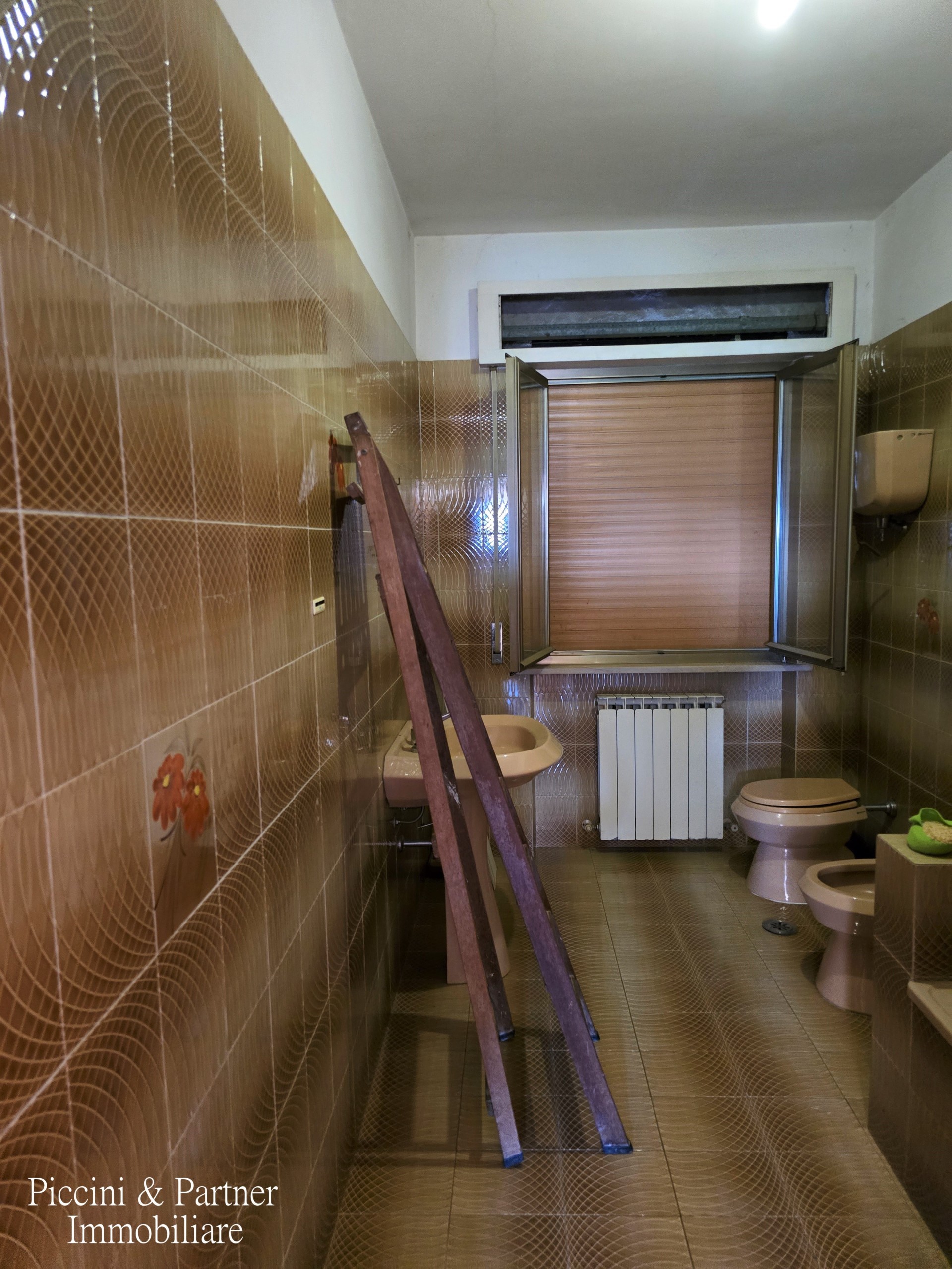 Immagine 47 di Pentalocale in vendita  in Via Aspromonte 6 a Corciano