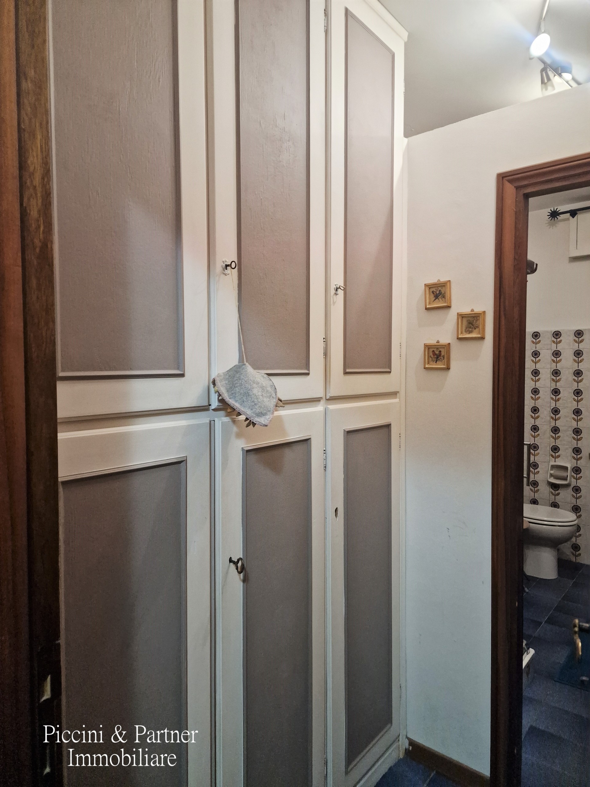 Immagine 39 di Pentalocale in vendita  in Strada Ponte Rio Ponte Pattoli a Perugia