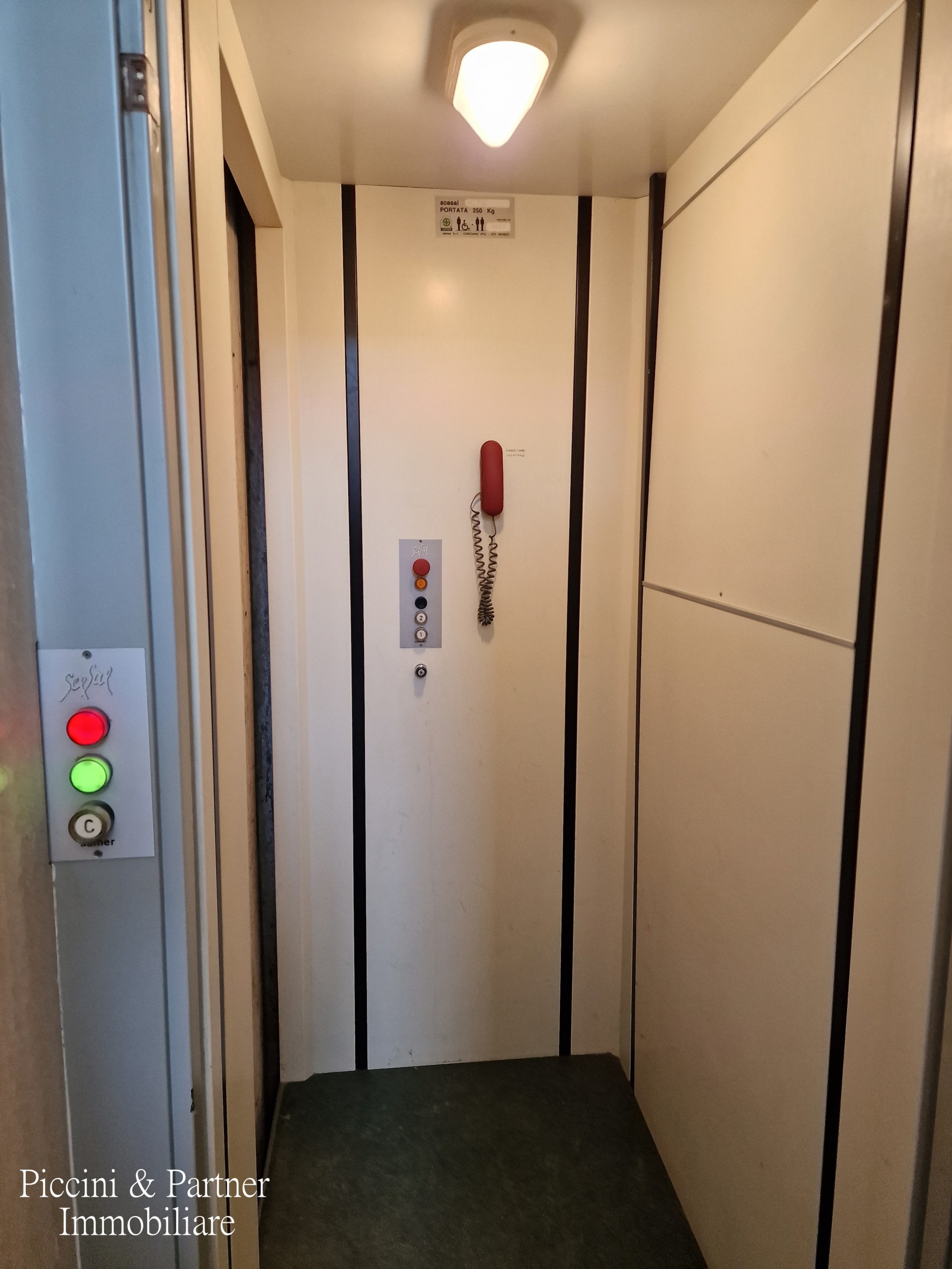 Immagine 25 di Casa indipendente in vendita  in Via Costa a Magione