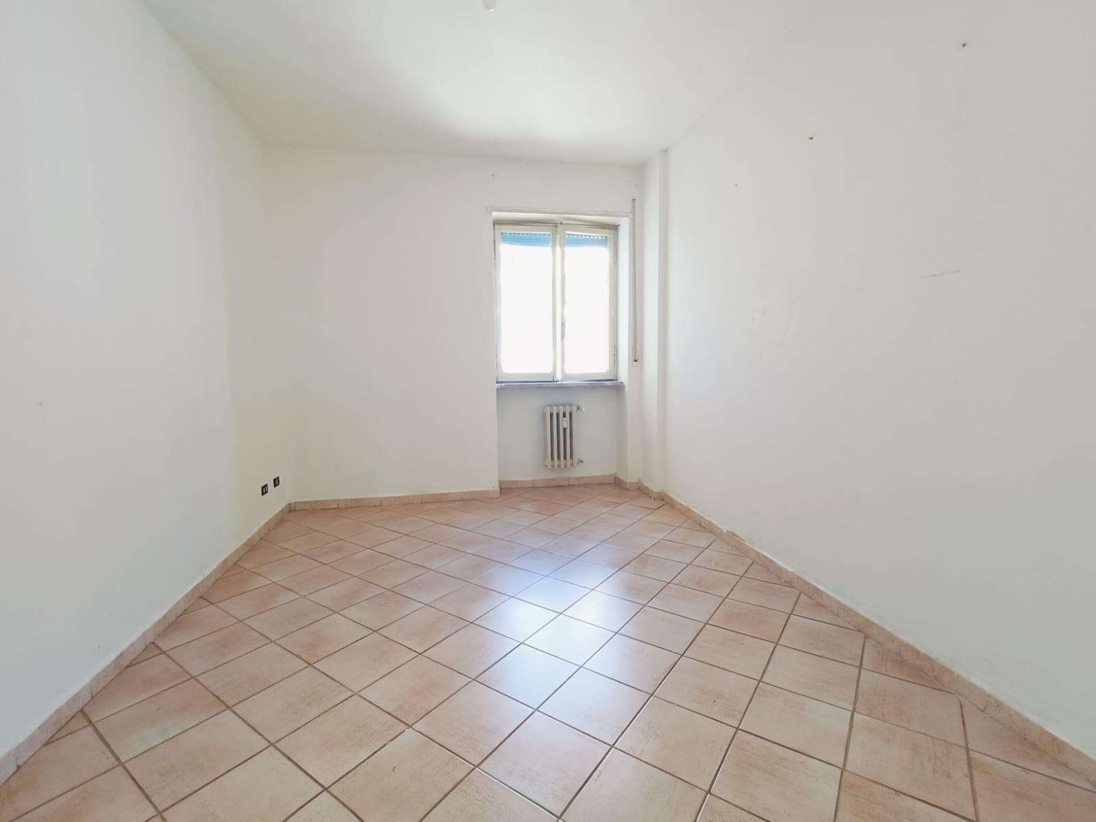 Immagine 13 di Quadrilocale in vendita  in Via Remmert F,lli 21 a Ciriè