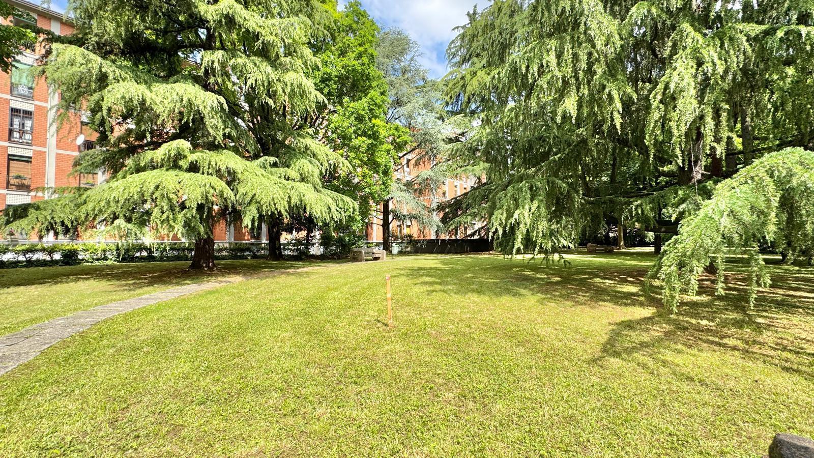 Immagine 8 di Quadrilocale in vendita  in VIA VALOTTI a Brescia