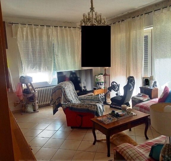 Immagine 3 di Pentalocale in vendita  in Villaggio Iris 25 a Albenga